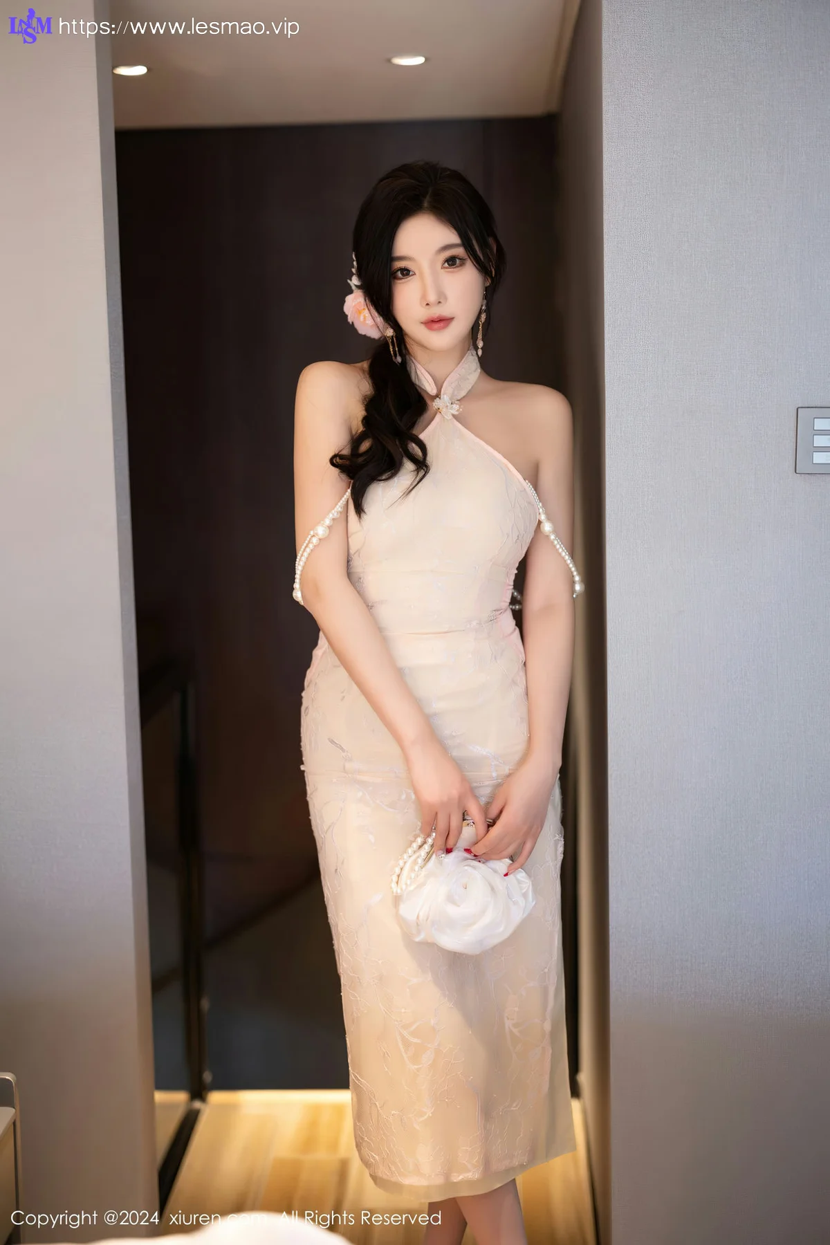 XiuRen 秀人 No.8182  杨晨晨Yome 诱人白色丝袜性感写真222 - 4