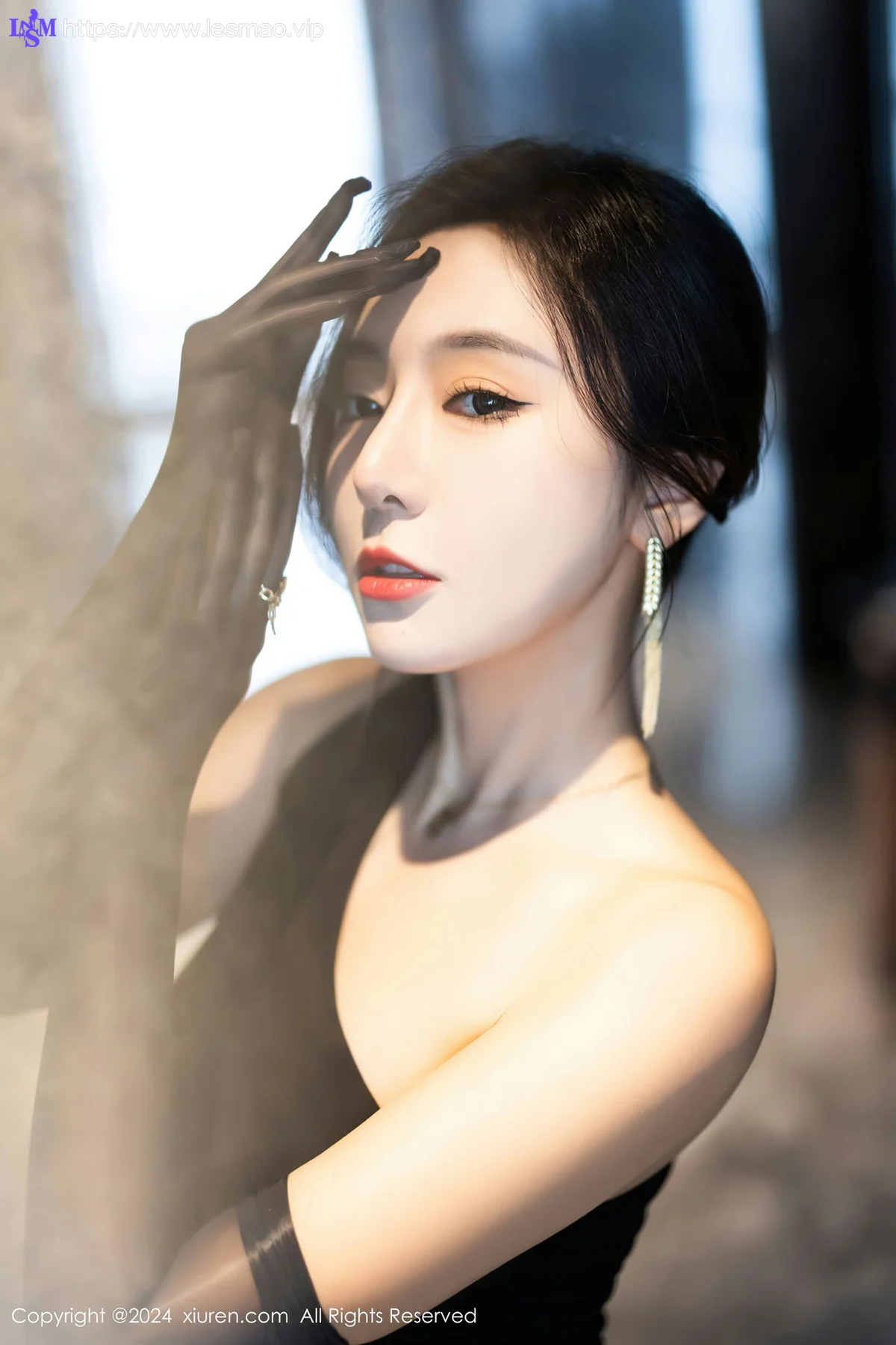 XiuRen 秀人 No.8194  王馨瑶yanni 主题为《秘密任务》 性感写真1 - 13