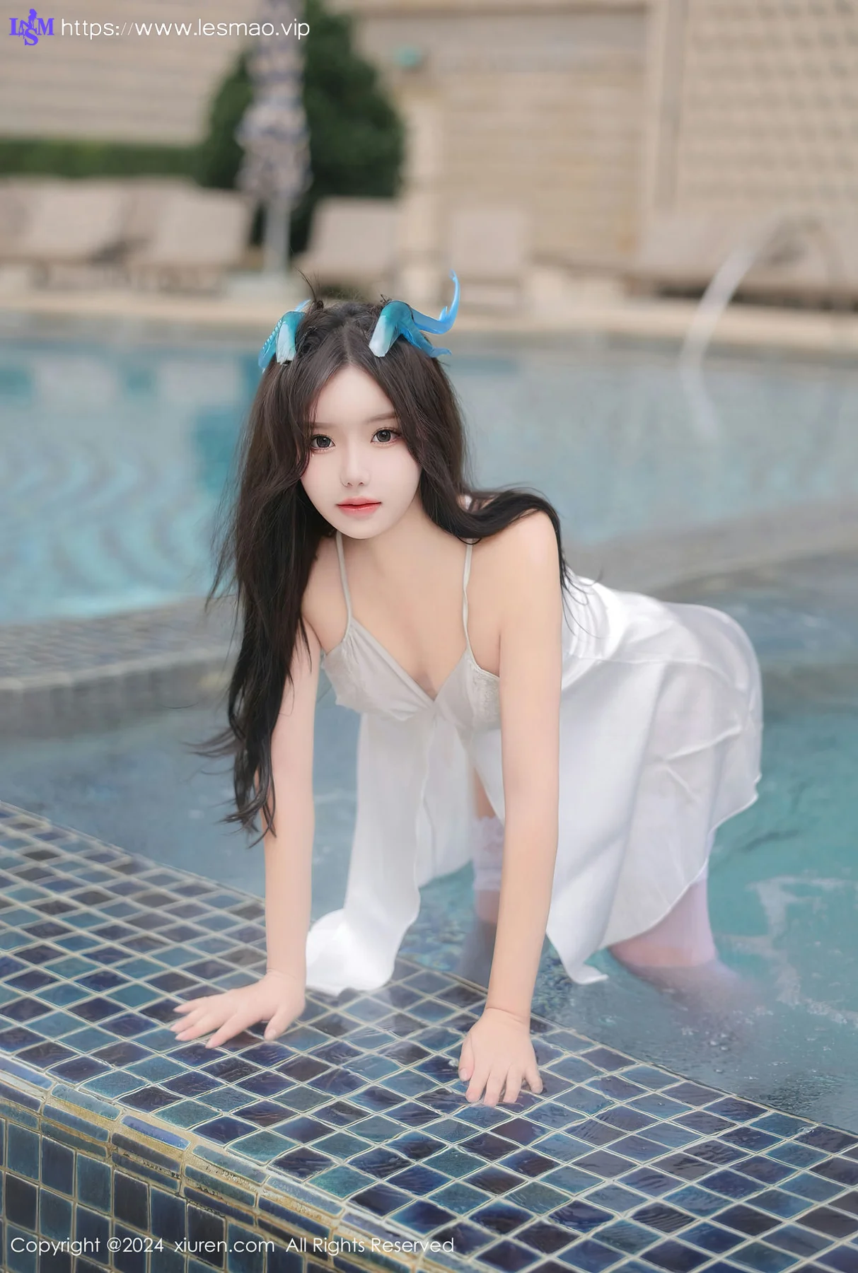 XiuRen 秀人 No.8218  小薯条nienie 小龙女装扮澳门旅拍11 - 19