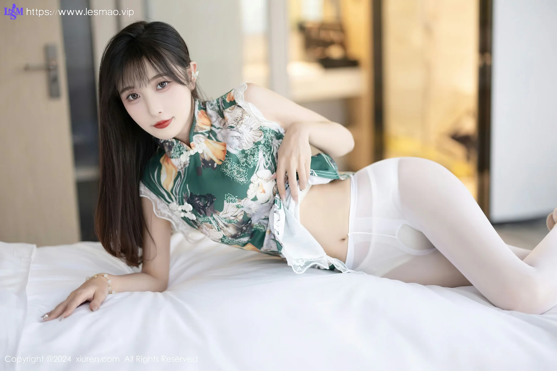 XiuRen 秀人 No.8231  林星阑 绿色图案旗袍性感写真1 - 26