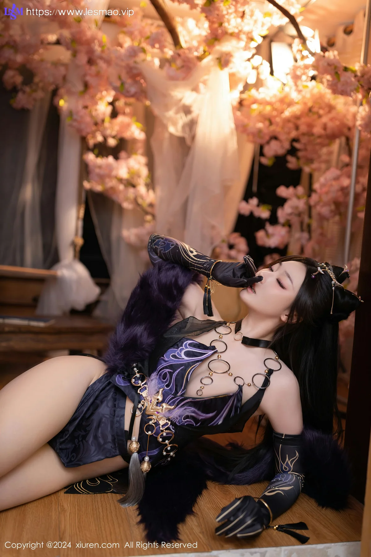 XiuRen 秀人 No.8232  小逗逗 紫色玉玲珑性感写真1 - 11