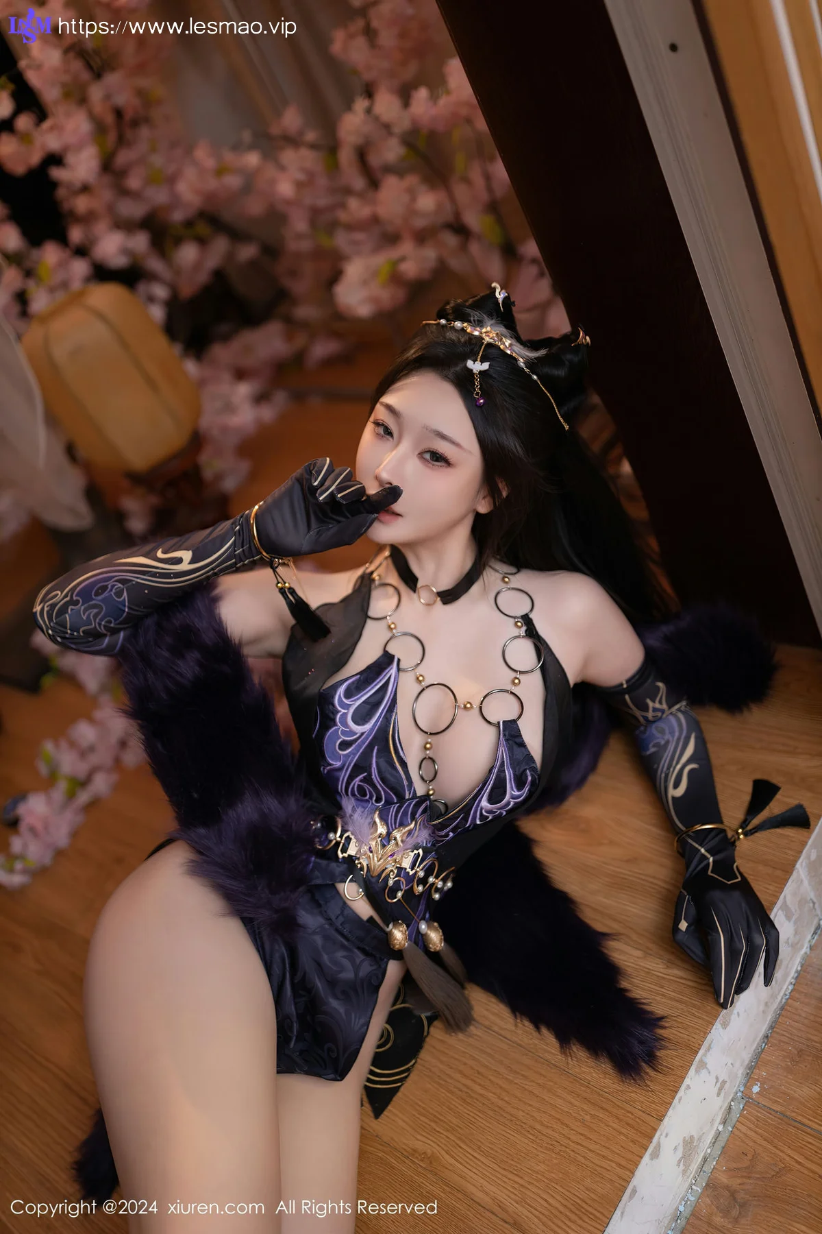XiuRen 秀人 No.8232  小逗逗 紫色玉玲珑性感写真1 - 12