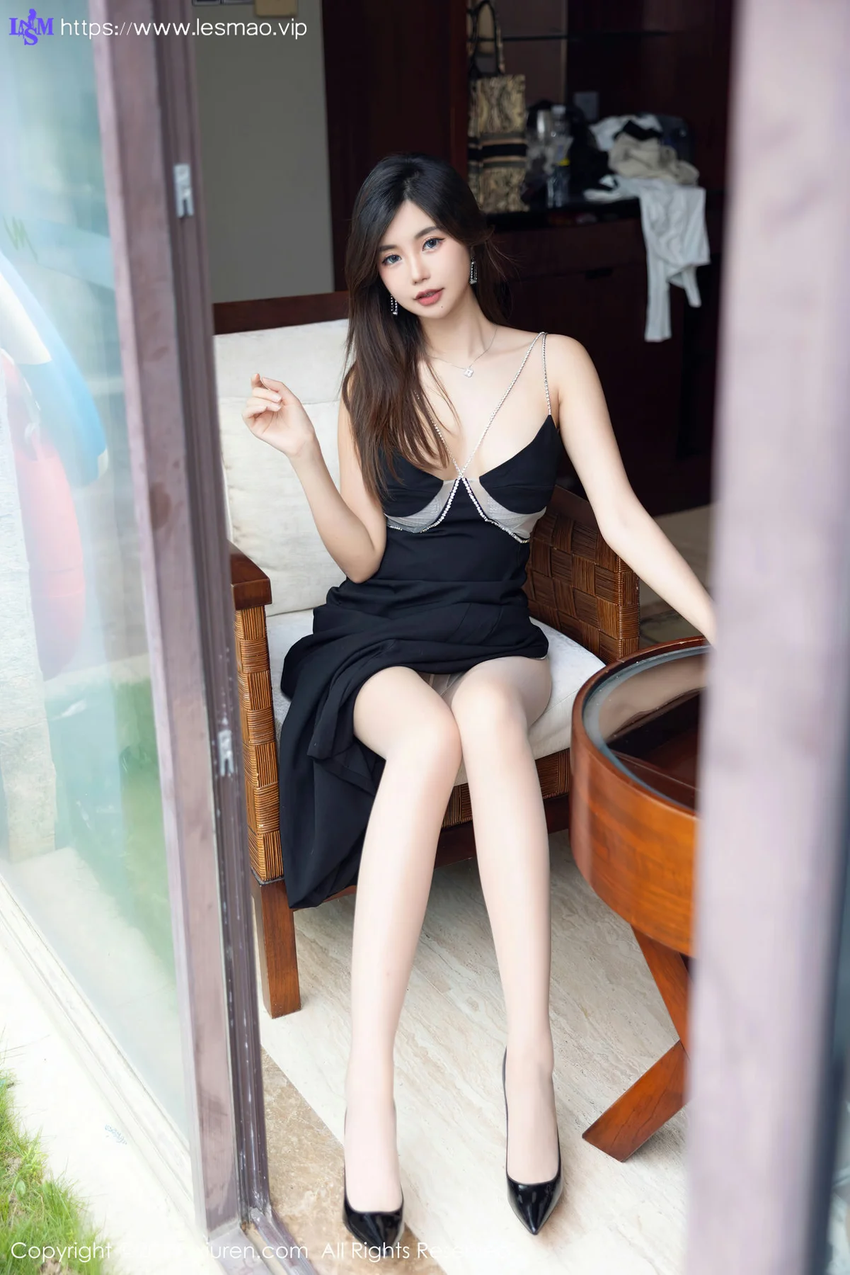 XiuRen 秀人 No.8235  绮里嘉ula 性感诱人性感写真1 - 15