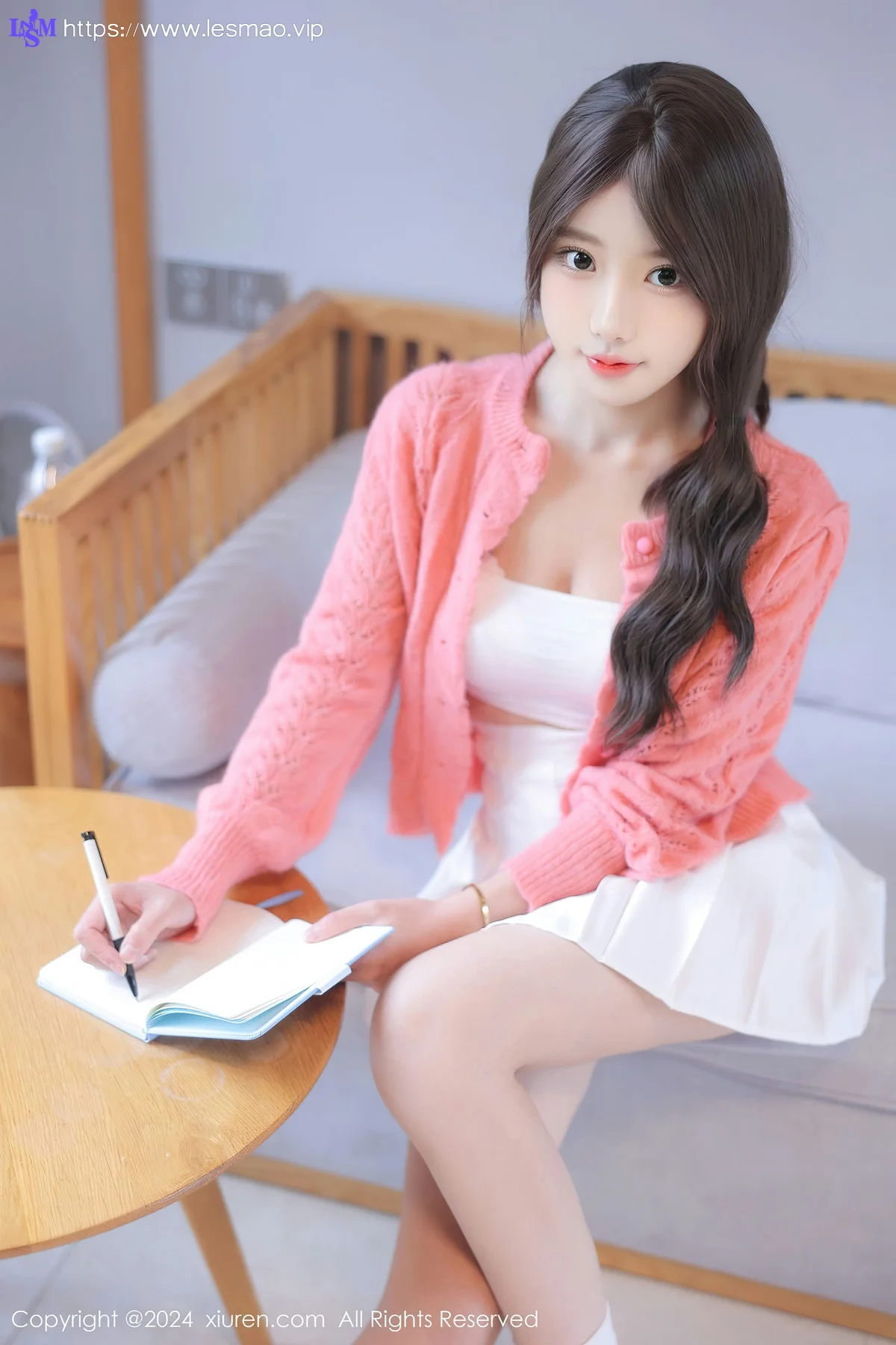 XiuRen 秀人 No.8241  桃妖夭外拍场景性感写真 - 11