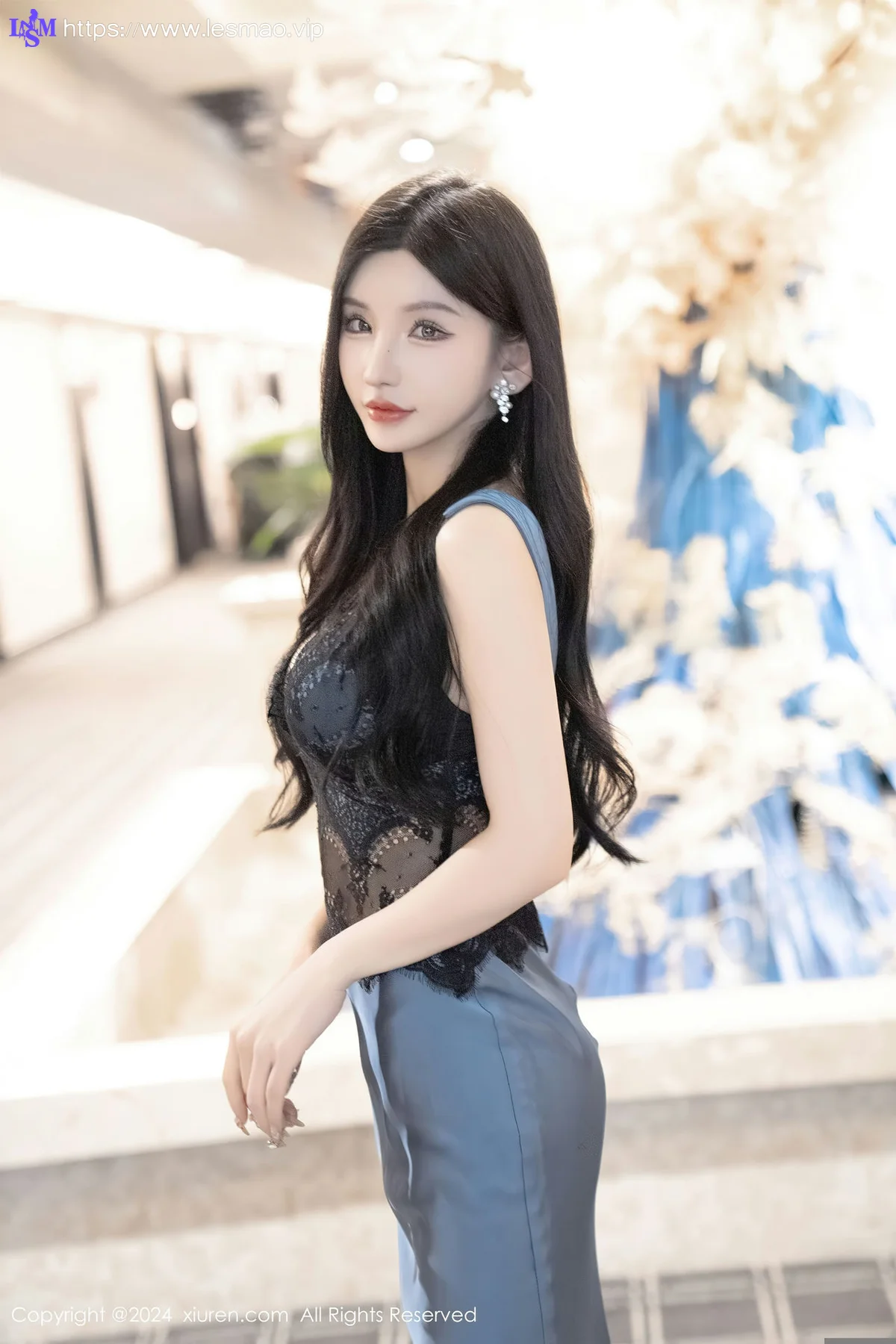 XiuRen 秀人 No.8242  周于希Sally 主题《今晚留下陪你》二月三... - 12