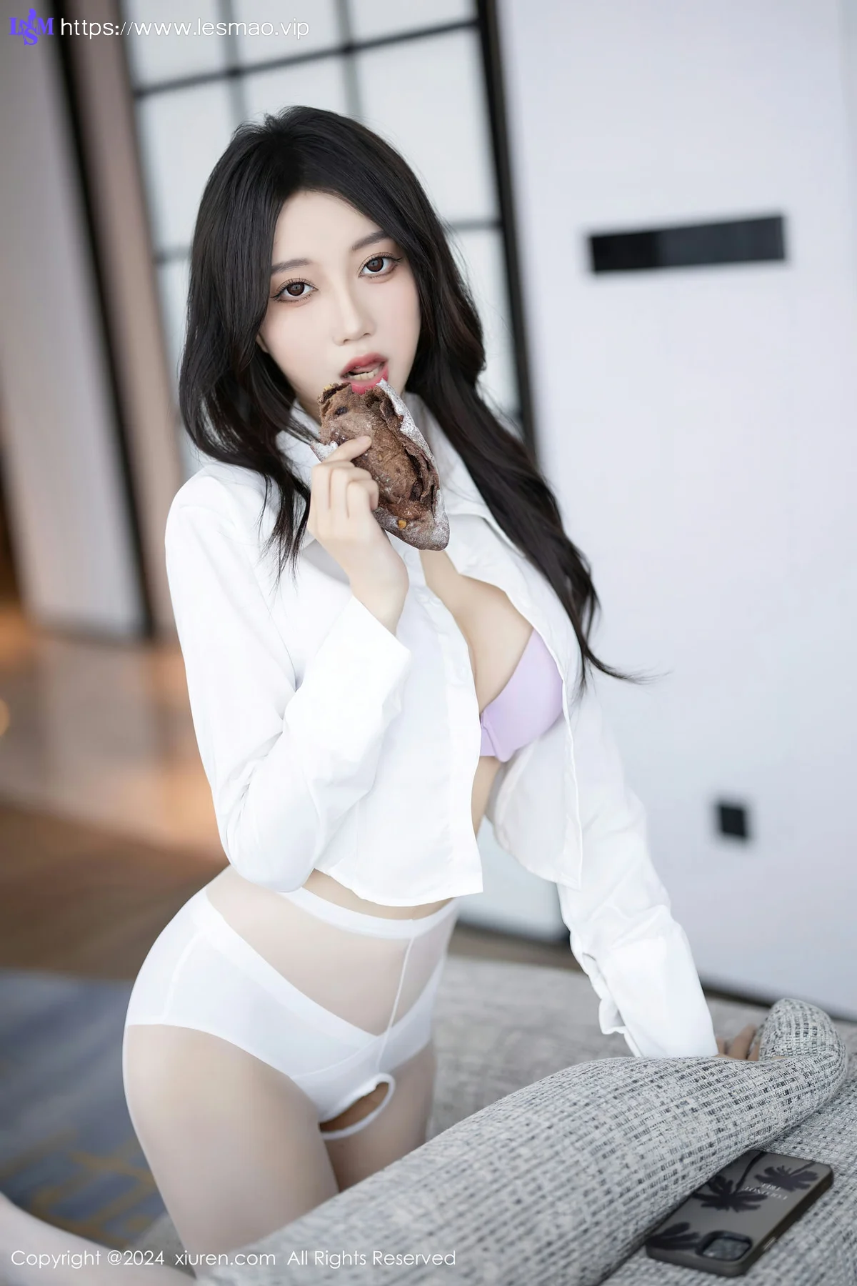 XiuRen 秀人 No.8247  玥儿玥 白色丝袜哈尔滨旅拍1 - 53
