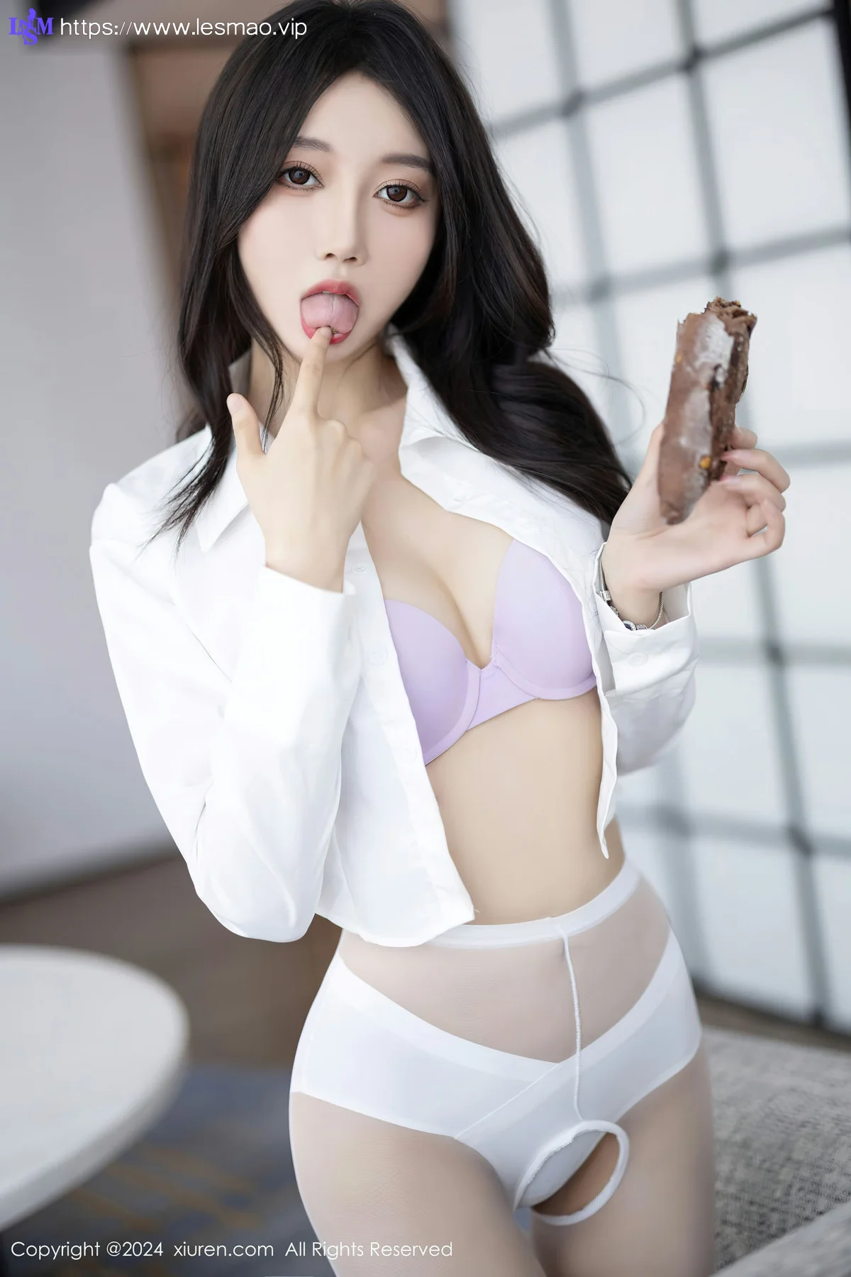 XiuRen 秀人 No.8247  玥儿玥 白色丝袜哈尔滨旅拍1 - 56