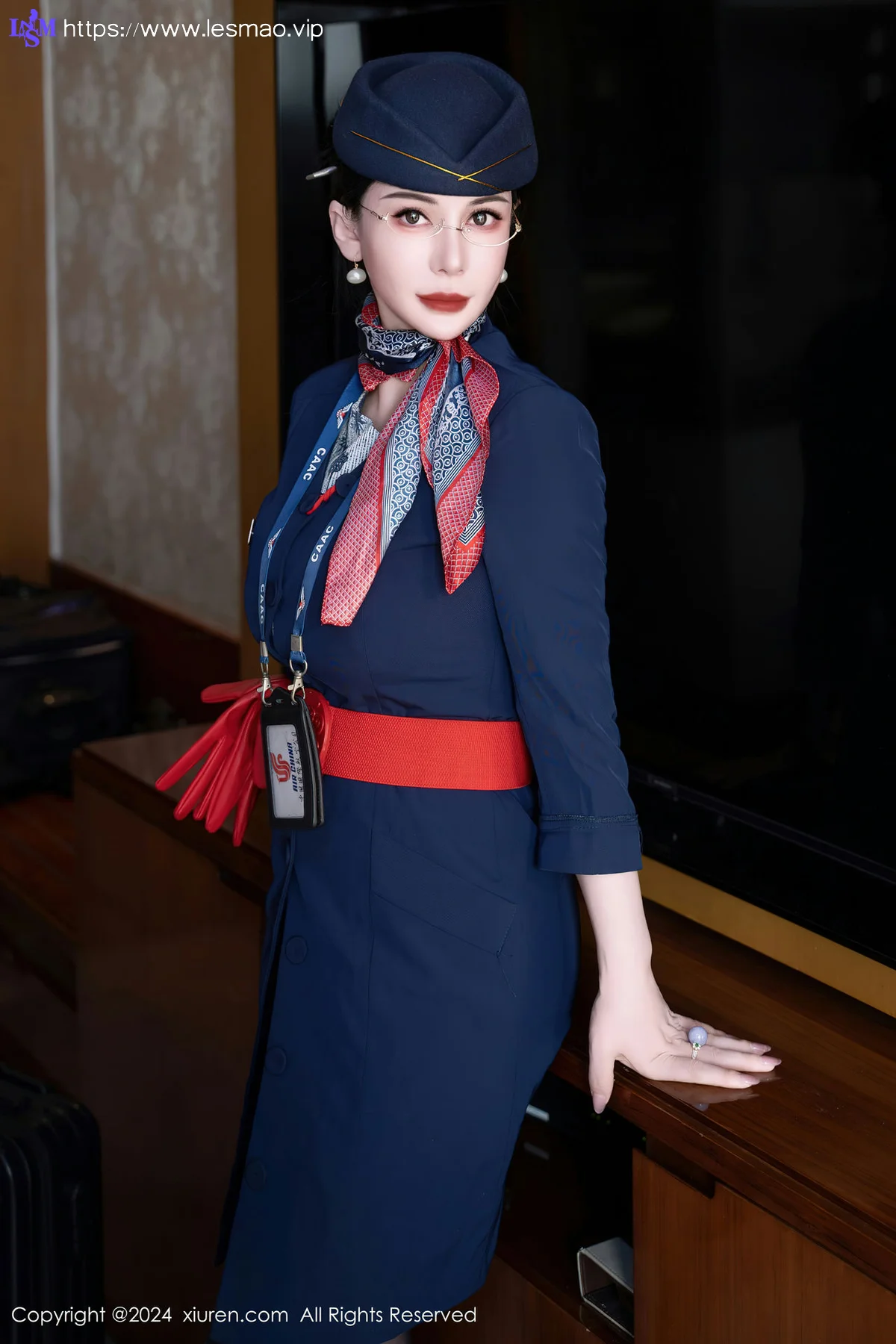 XiuRen 秀人 No.8253  悦悦姐 空乘服务系列性感写真3 - 12