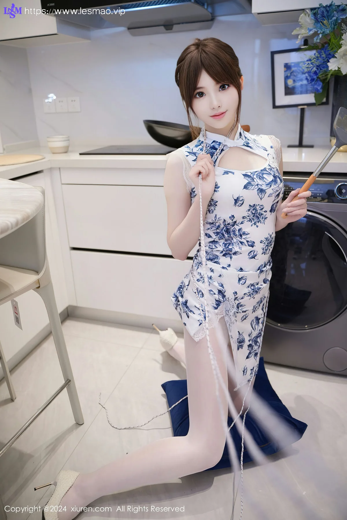 XiuRen 秀人 No.8255  梦灵儿Mini 青色轻透情趣旗袍性感写真1 - 14