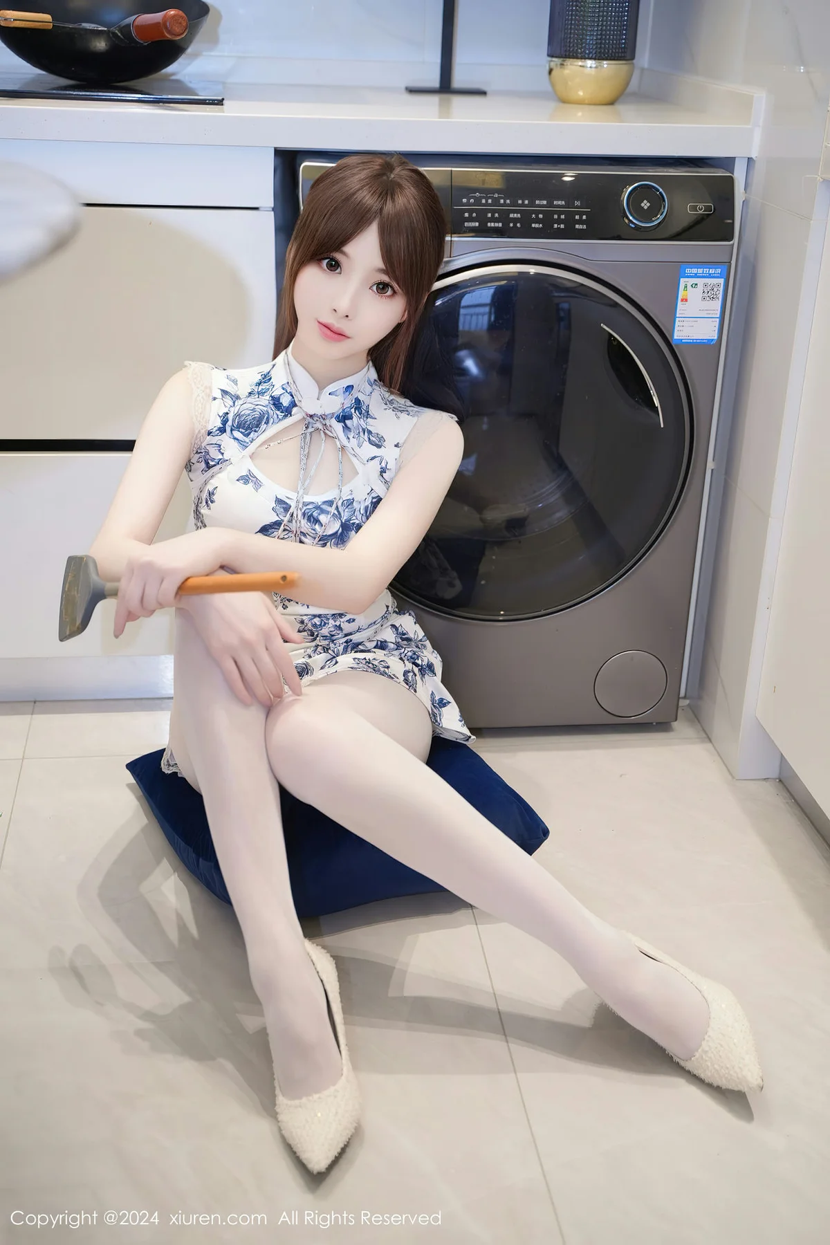 XiuRen 秀人 No.8255  梦灵儿Mini 青色轻透情趣旗袍性感写真1 - 27