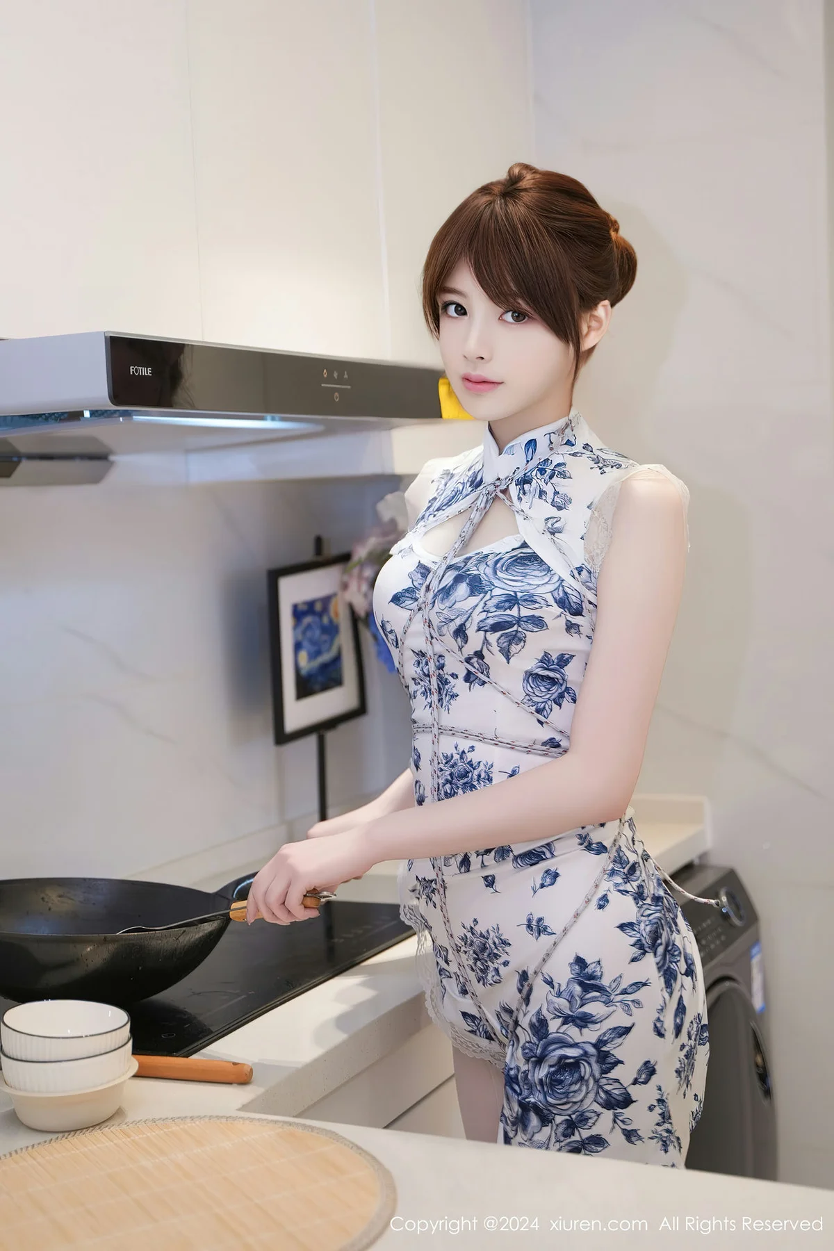 XiuRen 秀人 No.8255  梦灵儿Mini 青色轻透情趣旗袍性感写真1 - 30