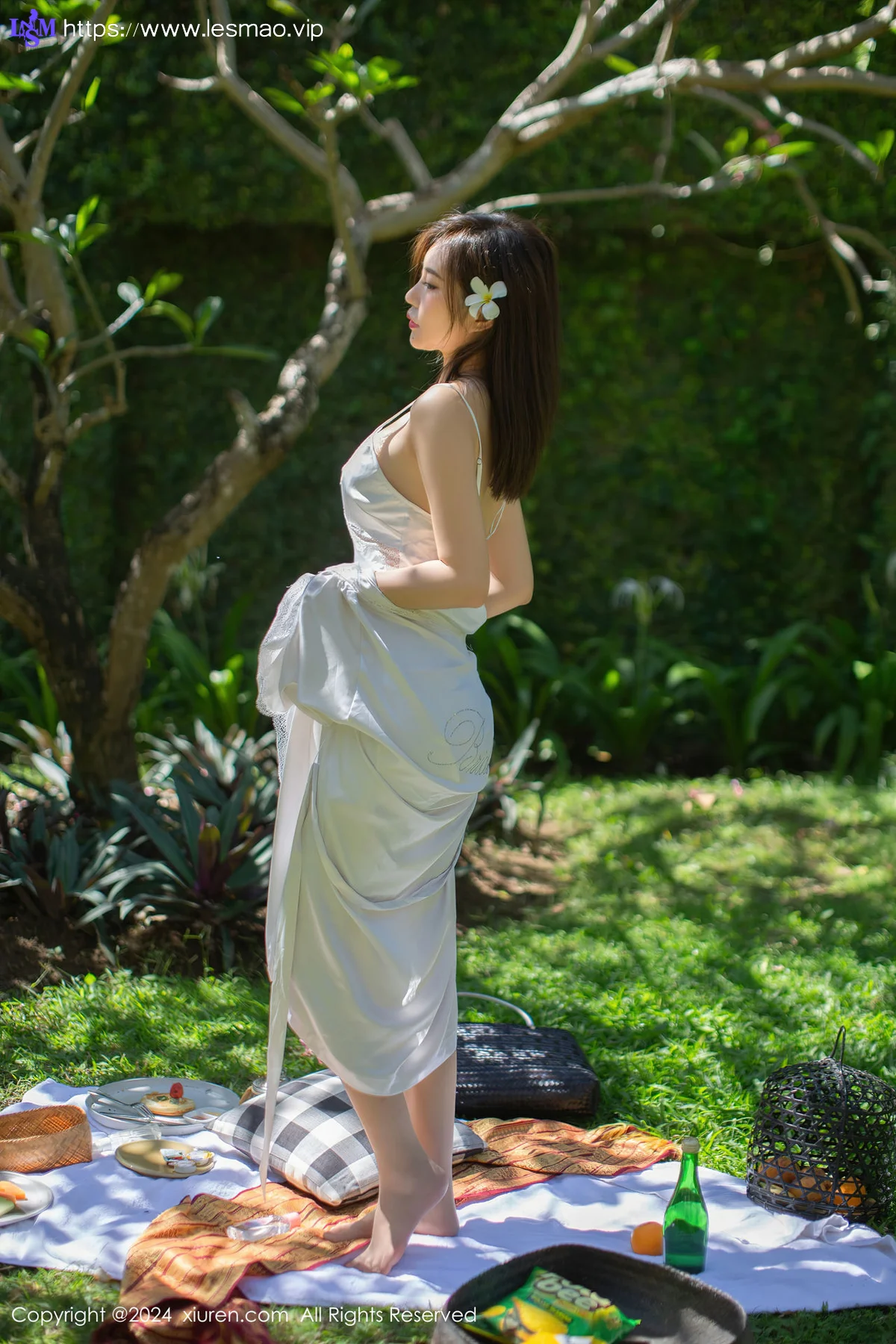 XiuRen 秀人 No.8256  绮里嘉ula 性感诱人原色丝袜性感写真1 - 24