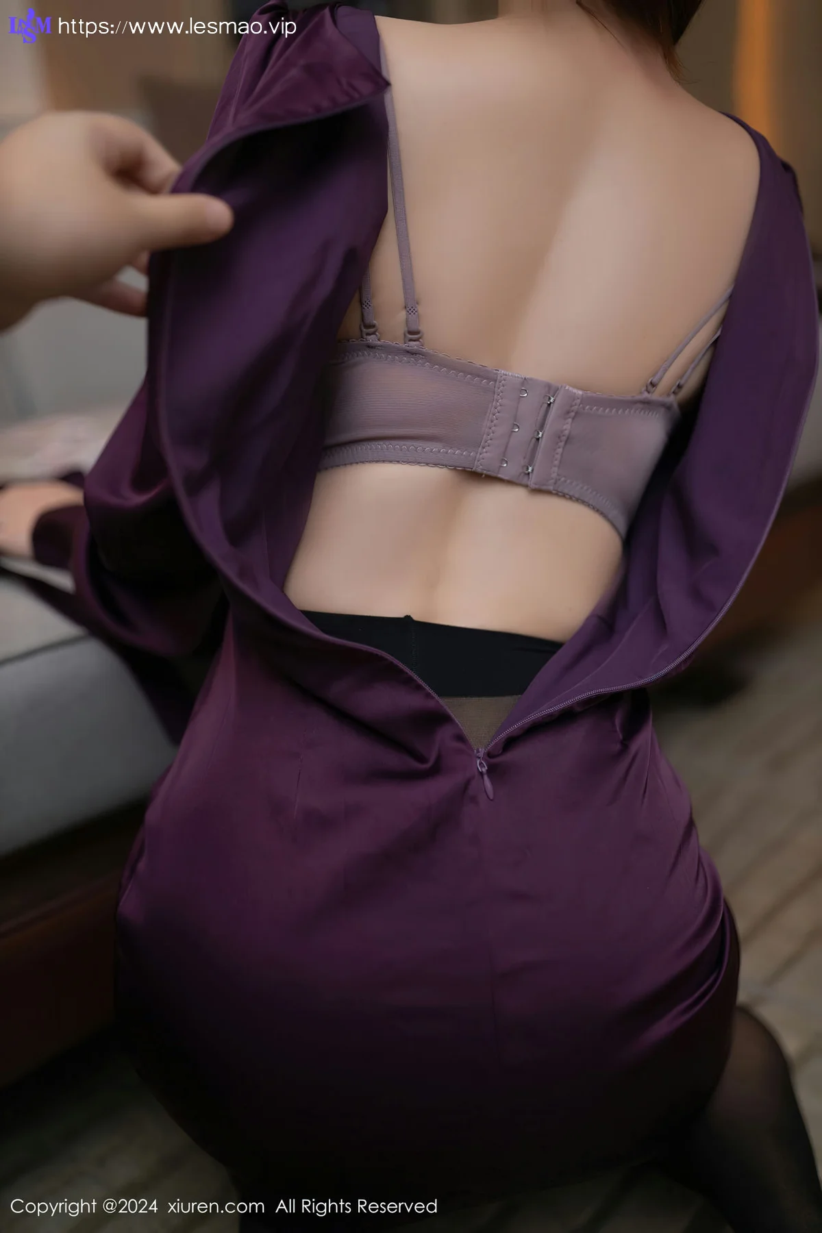 XiuRen 秀人 No.8264  杏子Yada 感紫灰色蕾丝内衣性感写真33 - 36