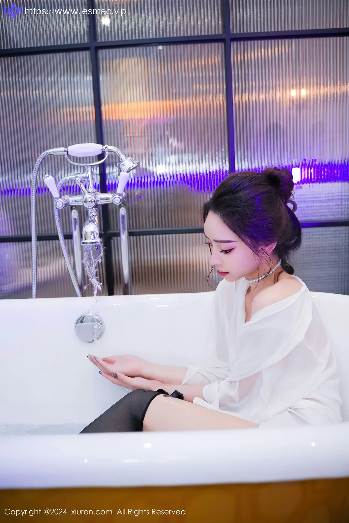 XiuRen 秀人 No.8283  苏曼兮 浴室场景拍摄性感写真22 - 66