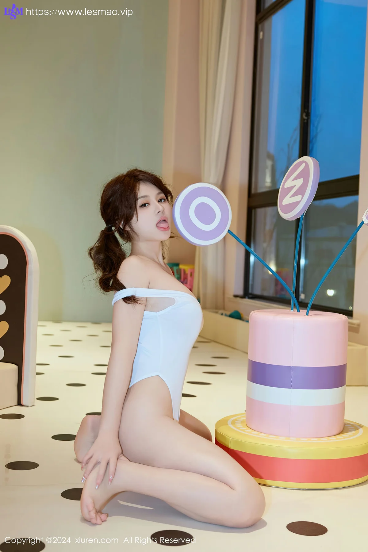 XiuRen 秀人 No.8284  沈思怡 游乐场拍摄性感写真11 - 62