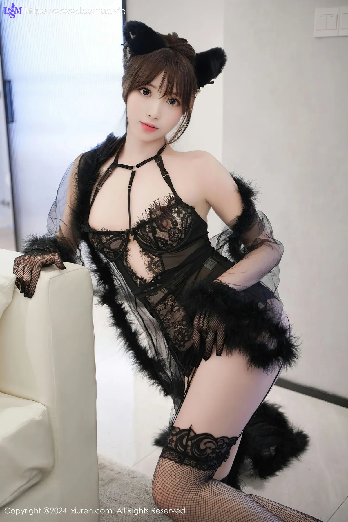 XiuRen 秀人 No.8297  梦灵儿Mini 轻透薄纱蕾丝性感写真3 - 25