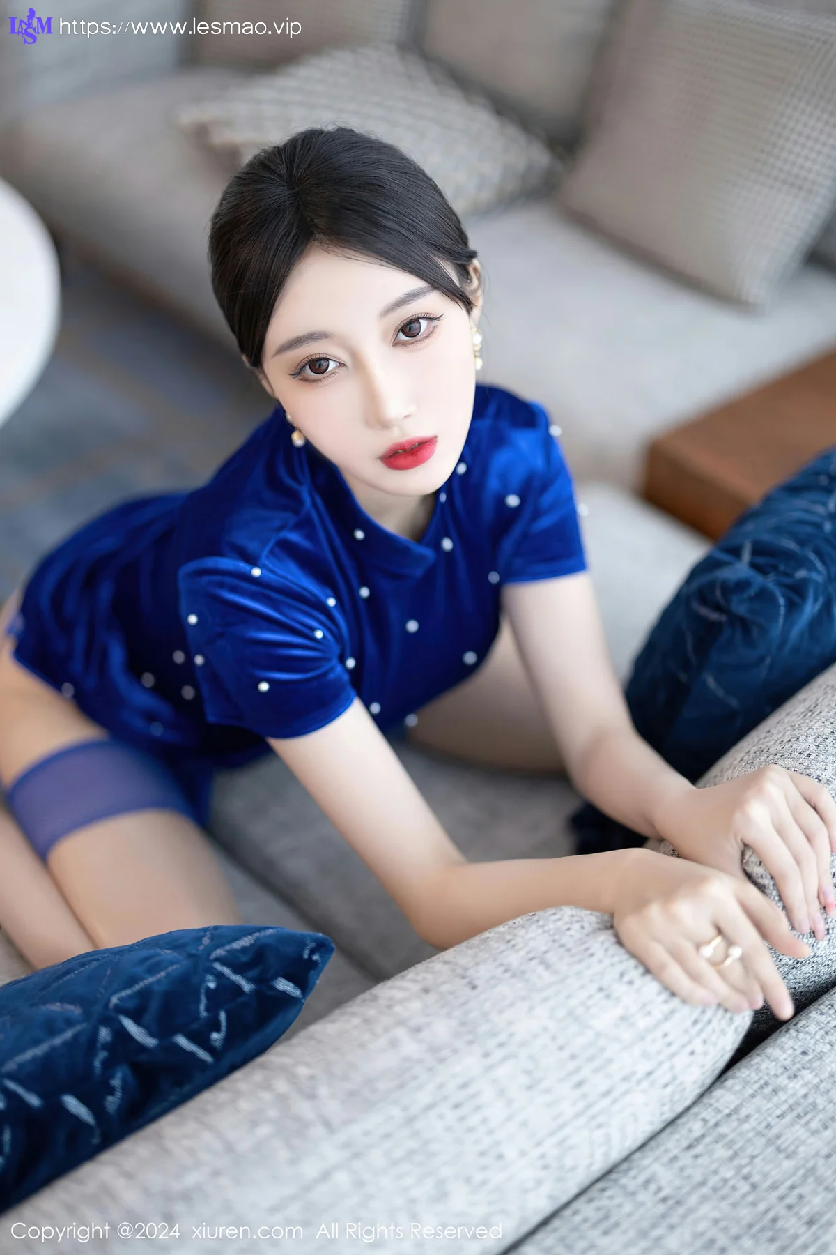 XiuRen 秀人 No.8298  玥儿玥 蓝色短裙哈尔滨旅拍33 - 34