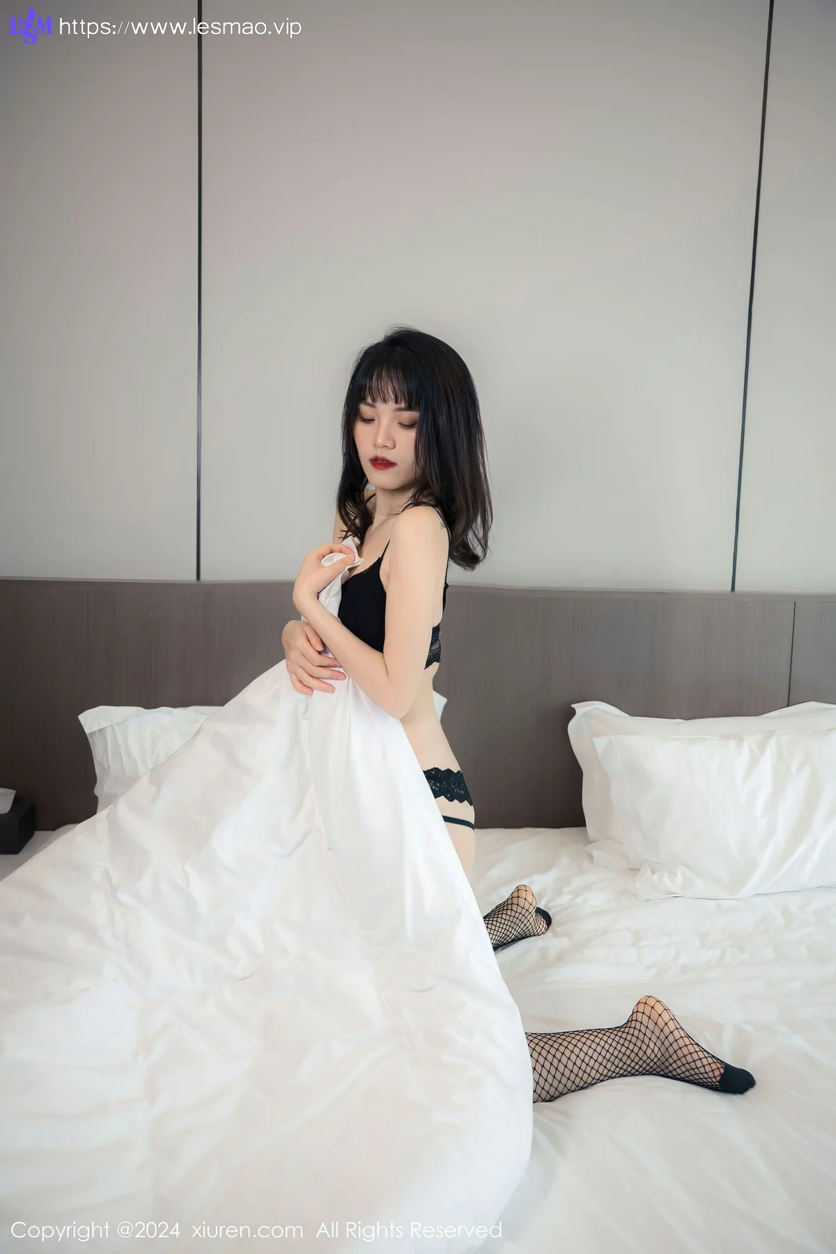 XiuRen 秀人 No.8320 唐安诺 黑色网格袜首套写真 - 17