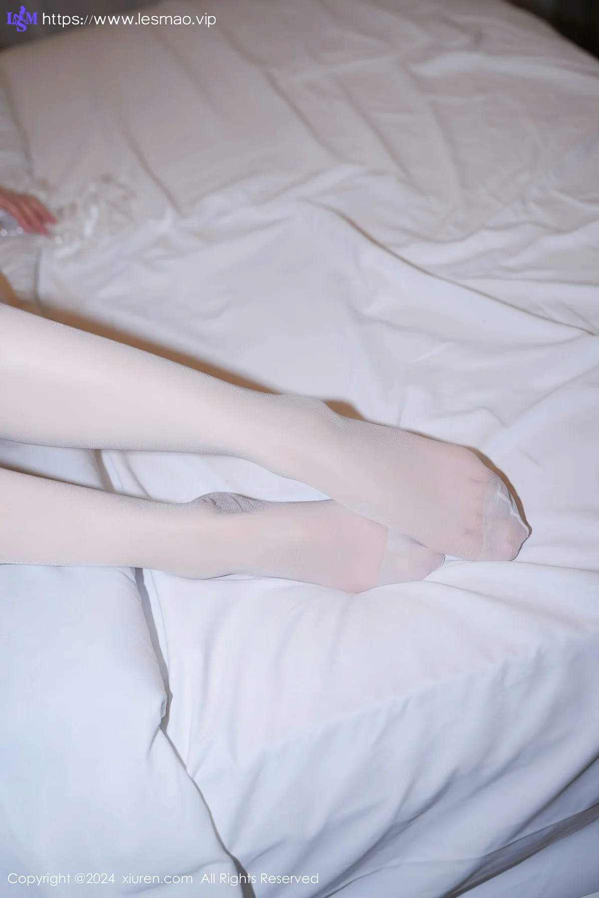 XiuRen 秀人 No.8344 林月月 格子短裙性感写真1 - 42