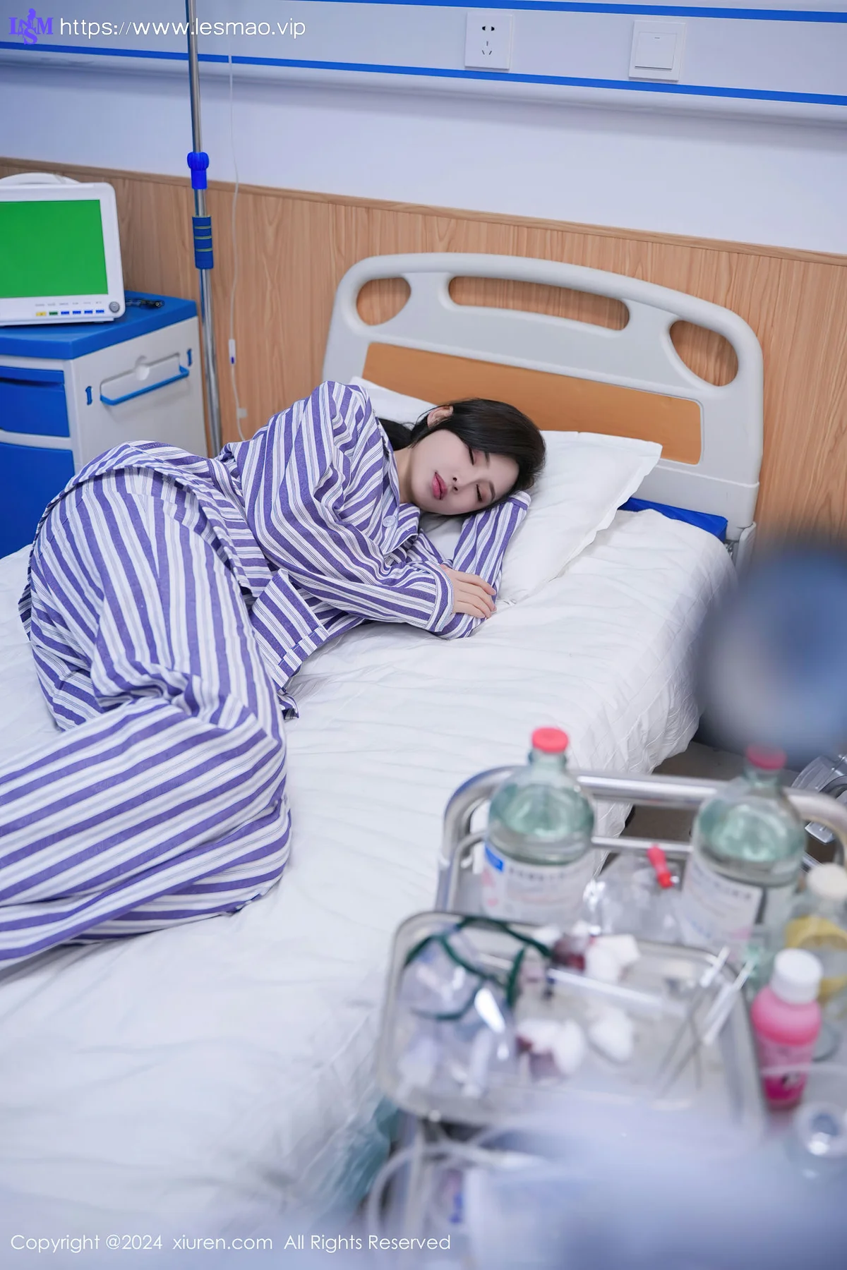 XiuRen 秀人 No.8346 Carol周妍希X 女患者角色扮演场景拍摄写真 - 19
