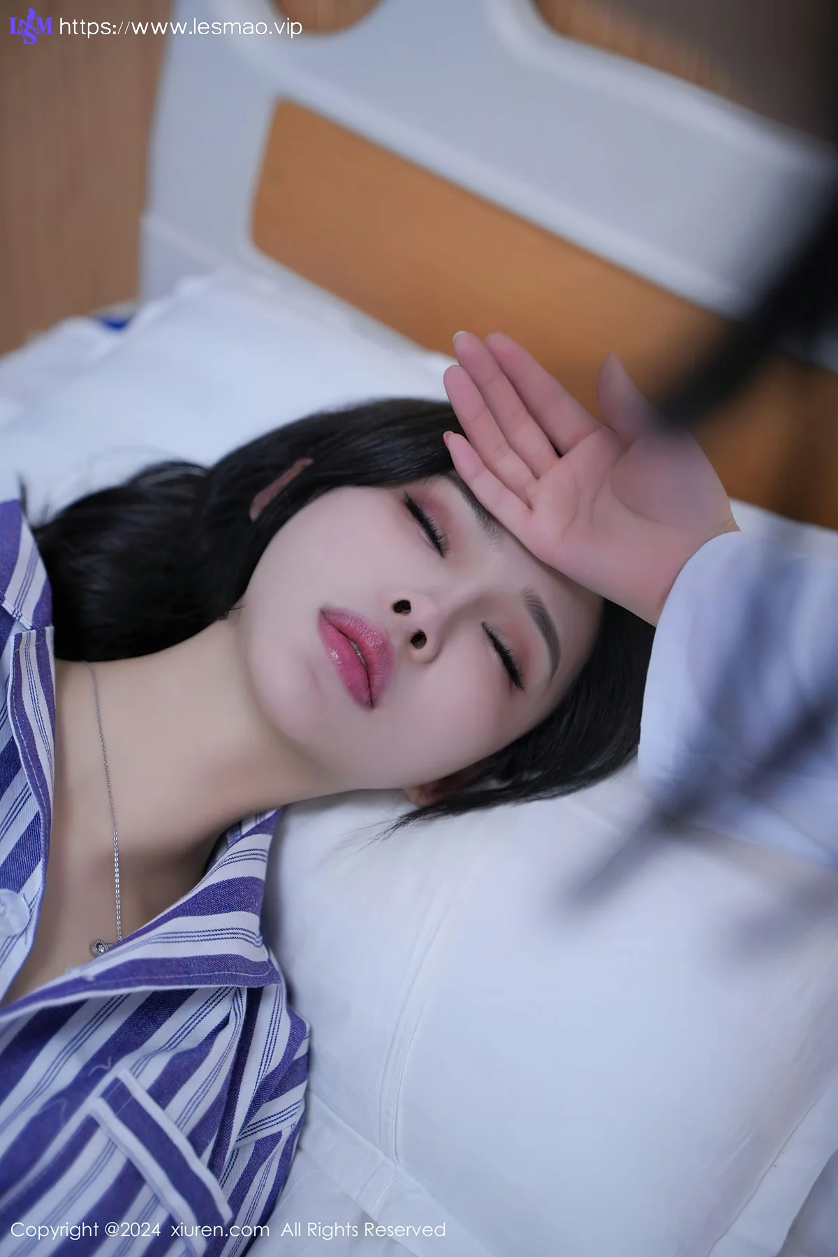 XiuRen 秀人 No.8346 Carol周妍希X 女患者角色扮演场景拍摄写真 - 25