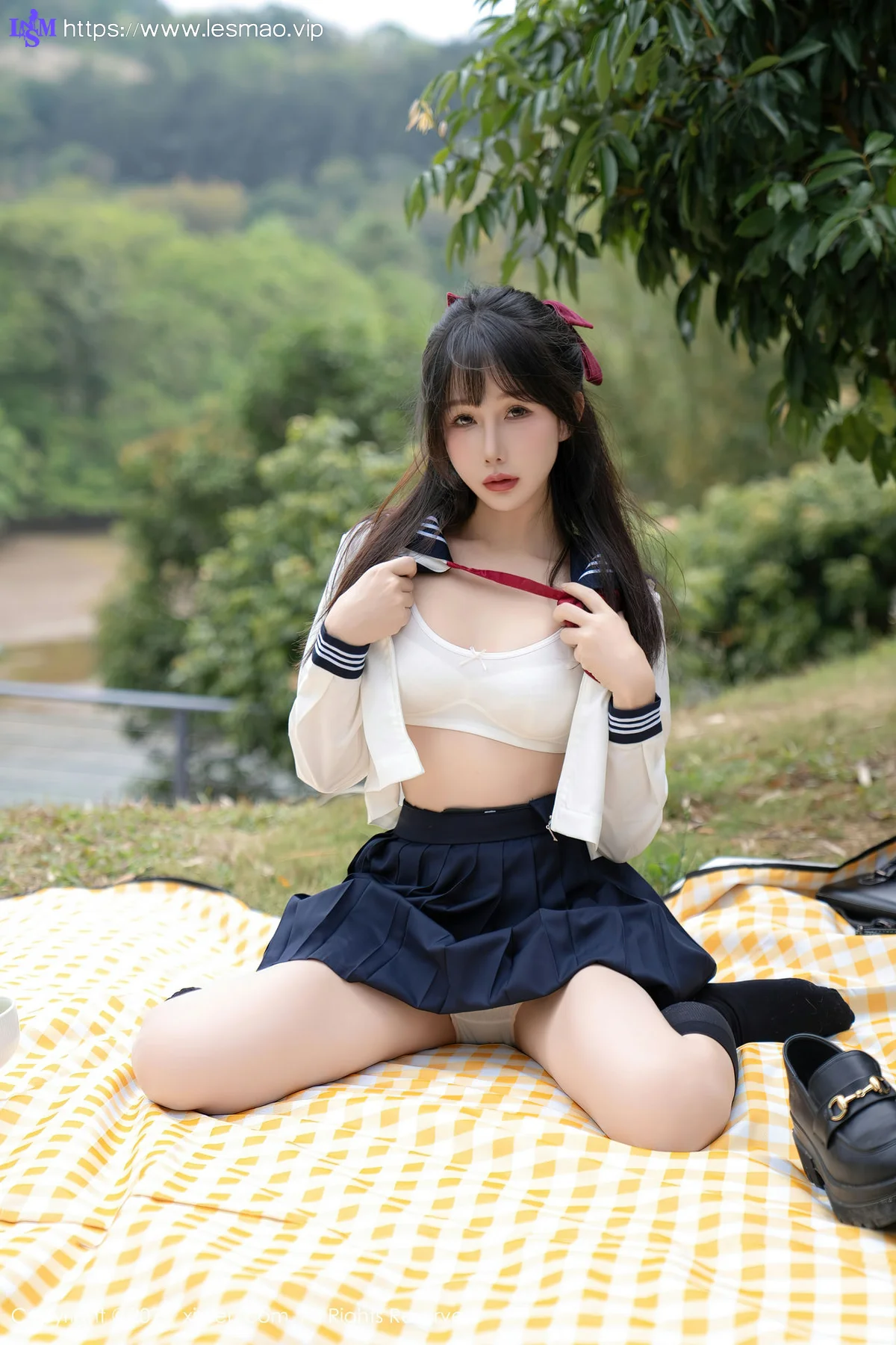 XiuRen 秀人 No.8365 波巧酱 初恋小学妹长白山旅拍 - 48