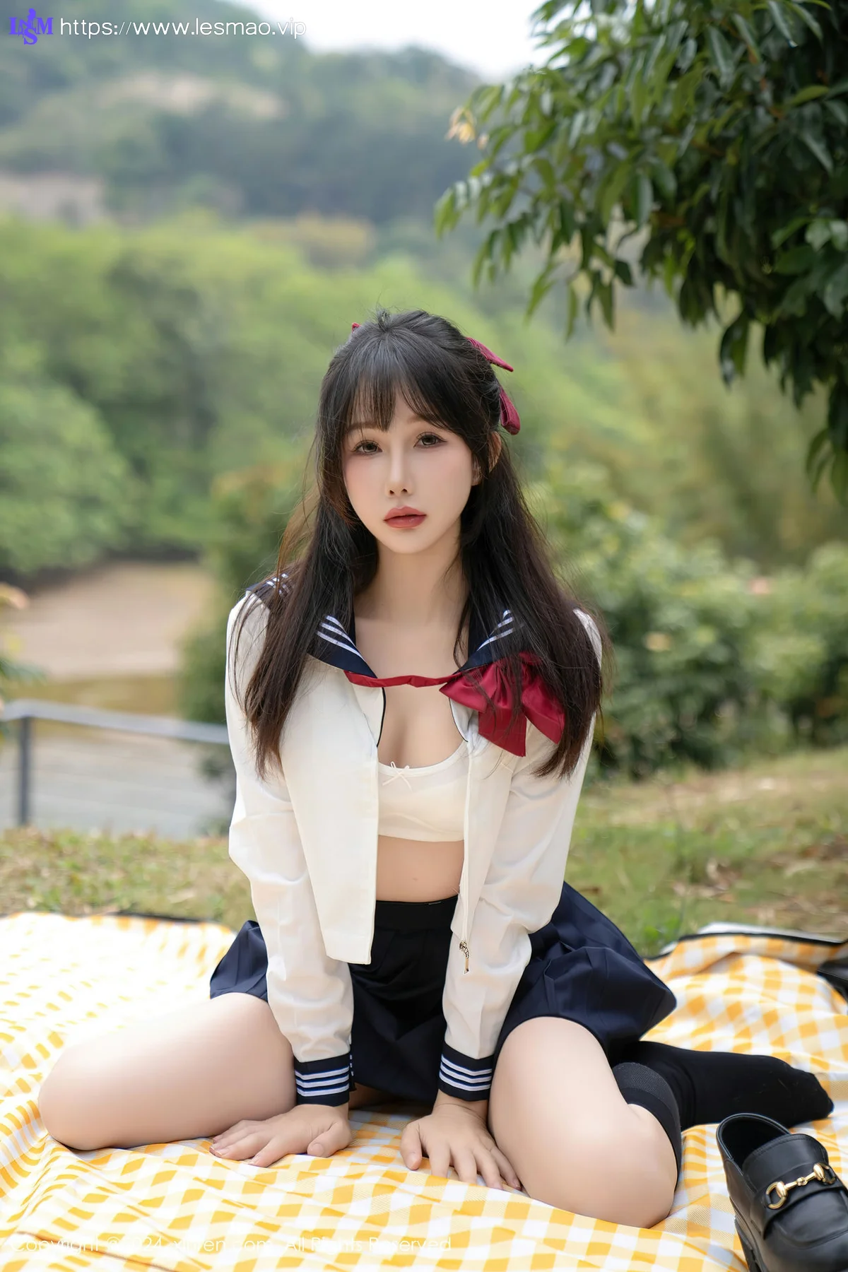 XiuRen 秀人 No.8365 波巧酱 初恋小学妹长白山旅拍 - 49