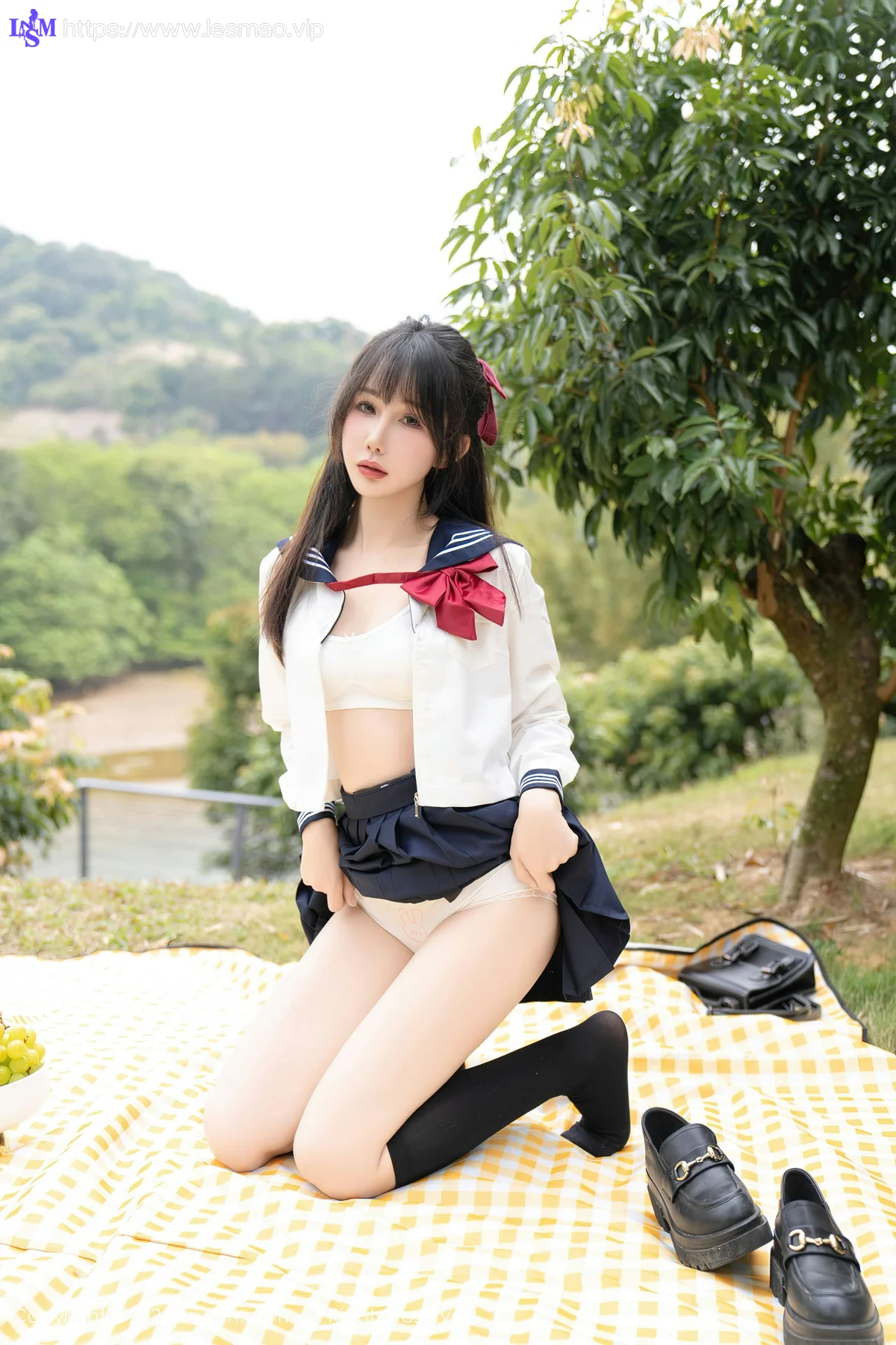 XiuRen 秀人 No.8365 波巧酱 初恋小学妹长白山旅拍 - 55