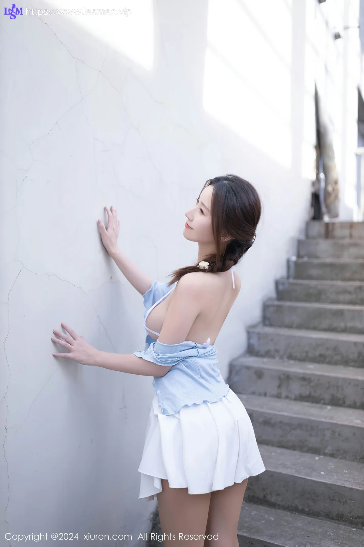 XiuRen 秀人 No.8369 杏子Yada 白色短裙性感写真 - 40