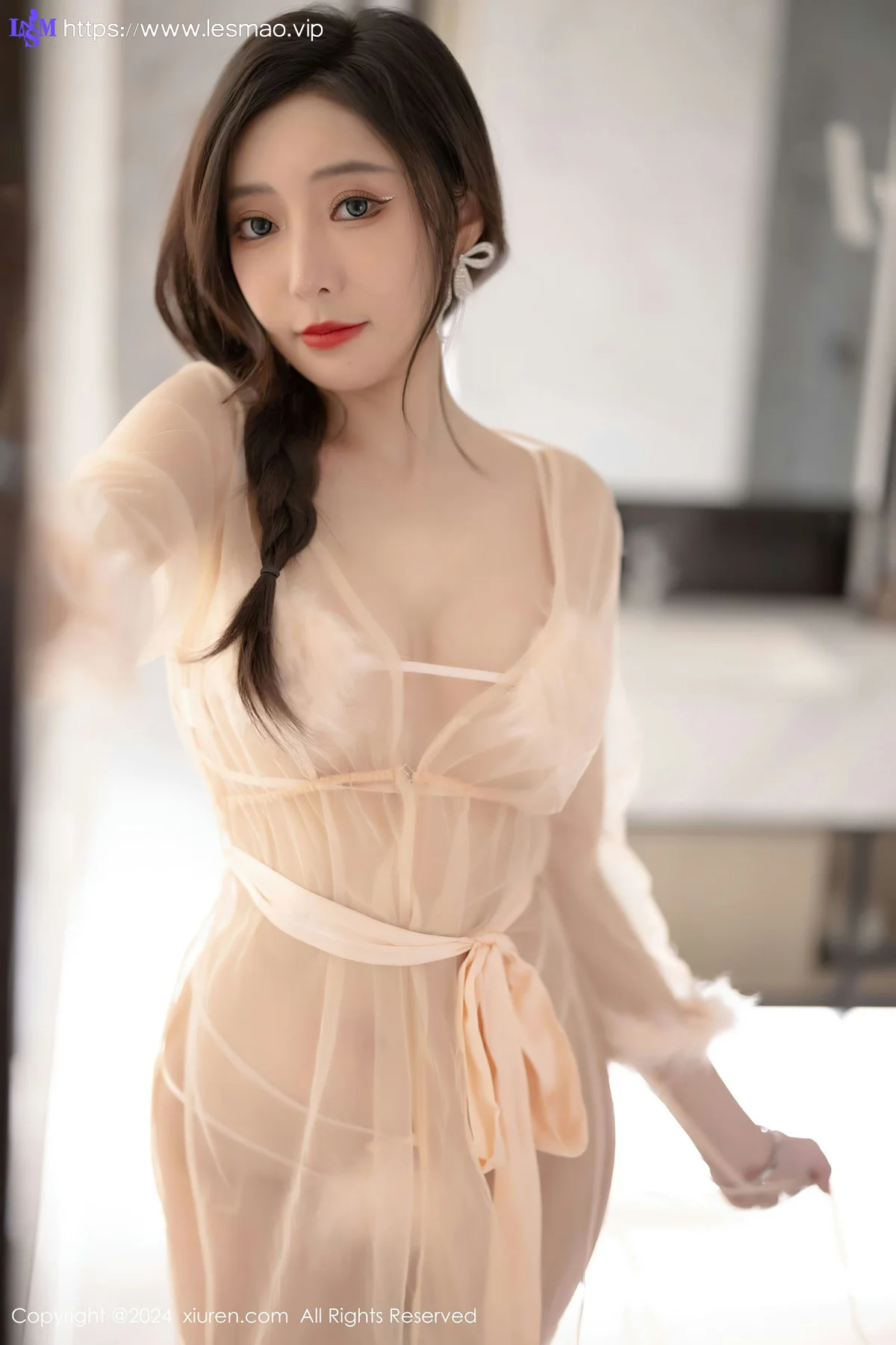 XiuRen 秀人 No.8378 王馨瑶yanni 杏色轻透连衣裙哈尔滨旅拍1 - 36