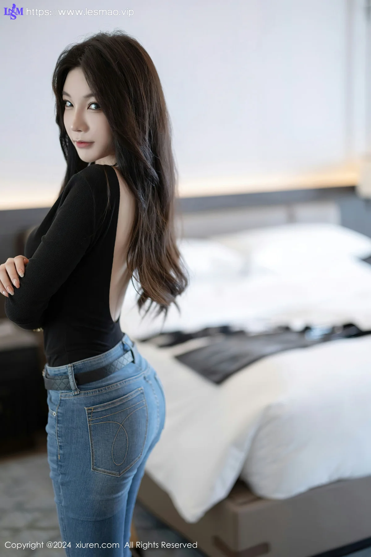 XiuRen 秀人 No.8385 徐莉芝Booty 魅惑黑丝性感写真1 - 17