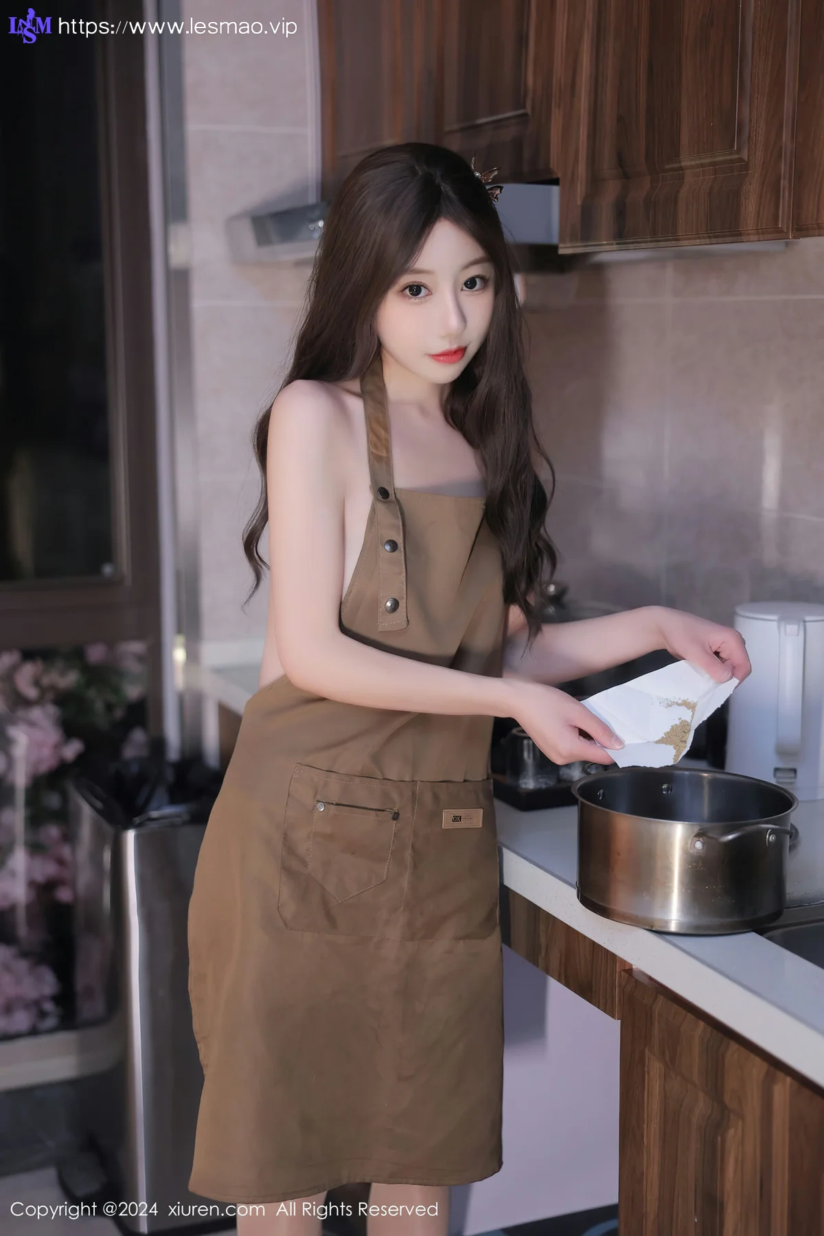XiuRen 秀人 No.8388 桃妖夭 咖啡色围裙性感写真111 - 40