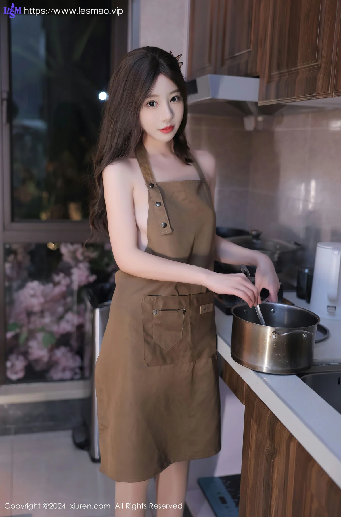XiuRen 秀人 No.8388 桃妖夭 咖啡色围裙性感写真111 - 47