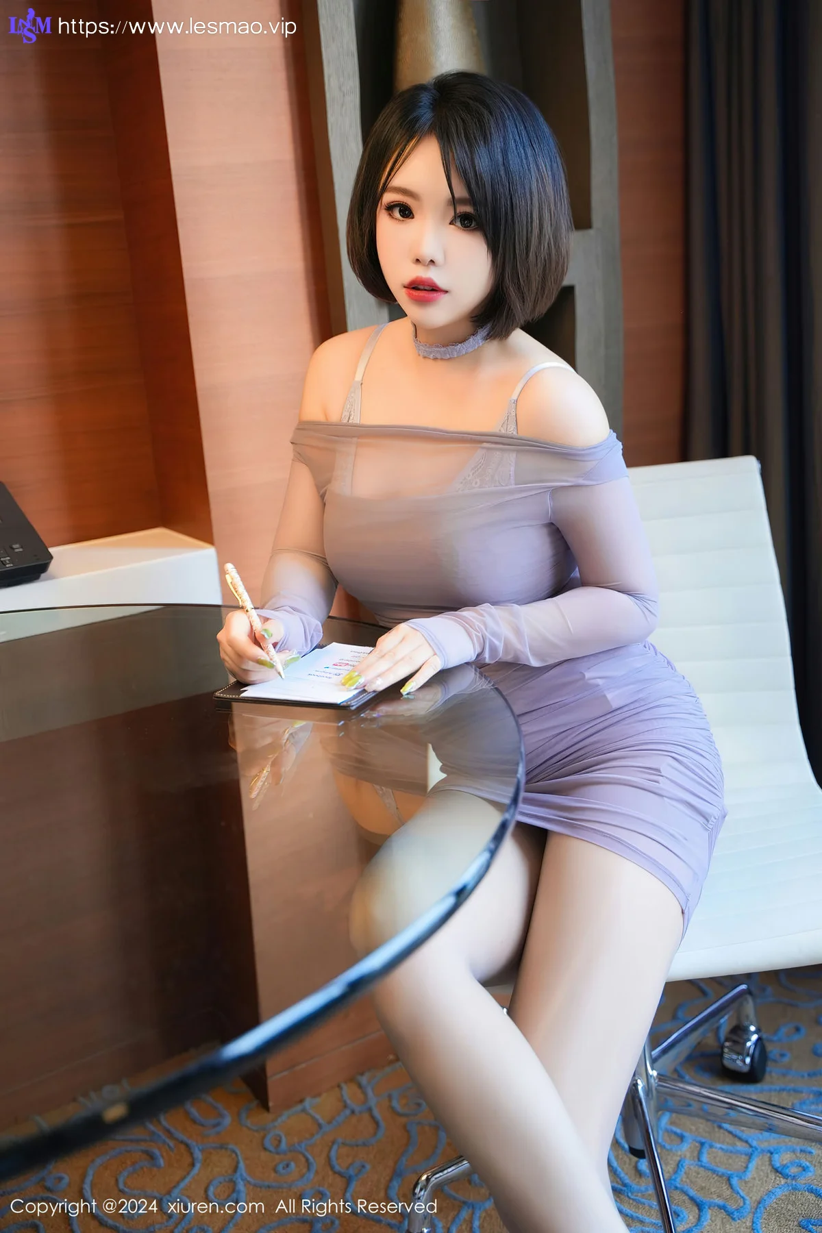 XiuRen 秀人 No.8391 陆萱雅 短发美女蓝色丝袜性感写真 - 2