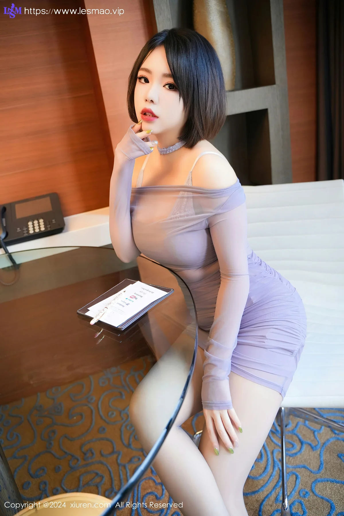 XiuRen 秀人 No.8391 陆萱雅 短发美女蓝色丝袜性感写真 - 17
