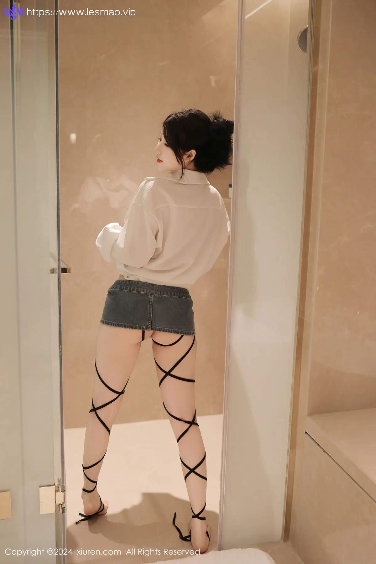XiuRen 秀人 No.8400 陈小花 白色轻透上衣性感写真11 - 16