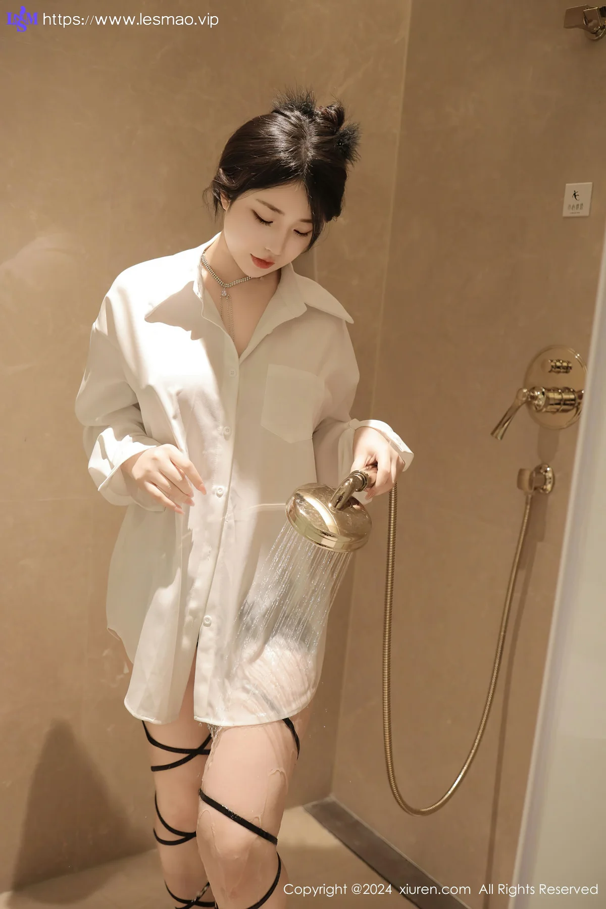 XiuRen 秀人 No.8400 陈小花 白色轻透上衣性感写真11 - 19