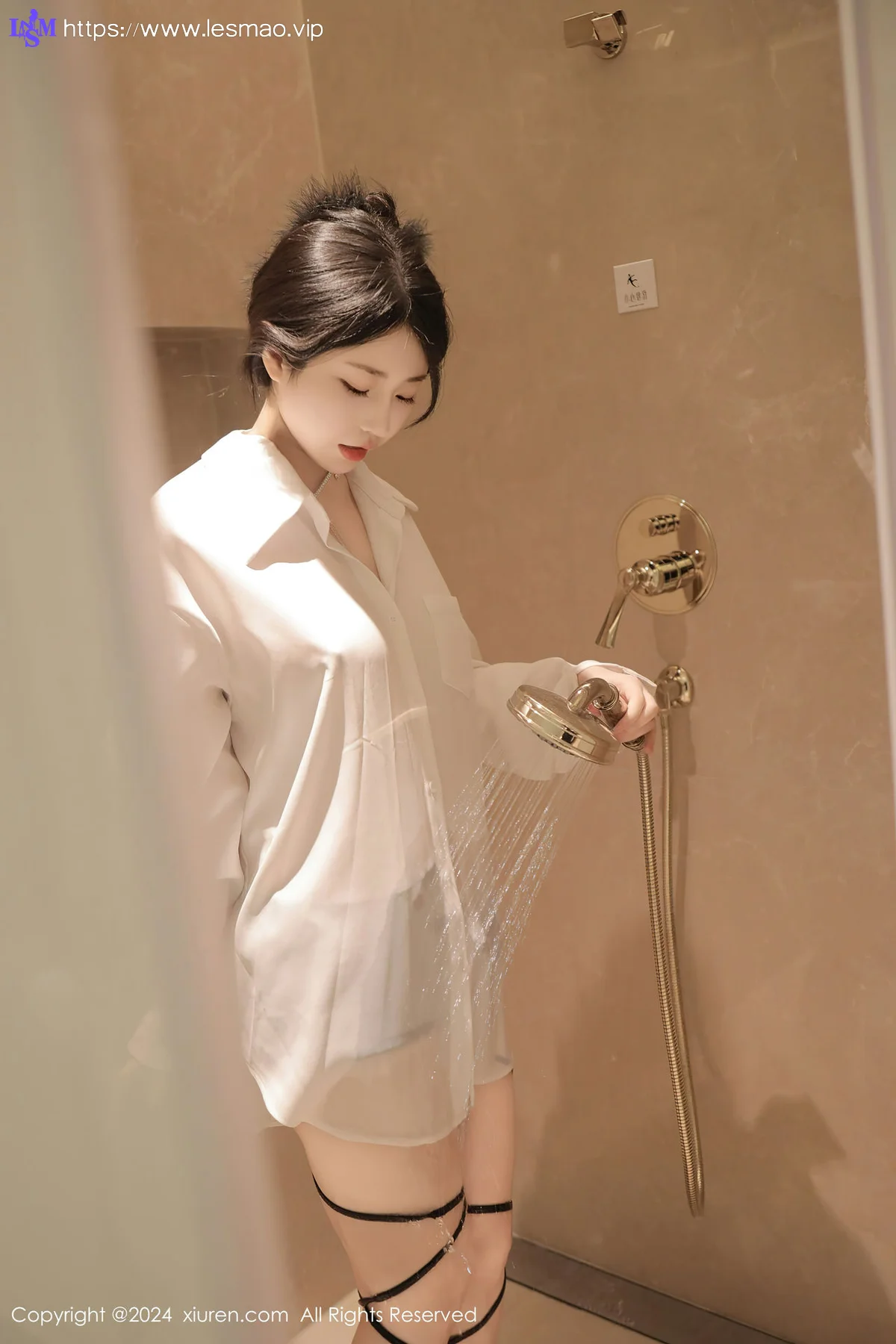 XiuRen 秀人 No.8400 陈小花 白色轻透上衣性感写真11 - 21