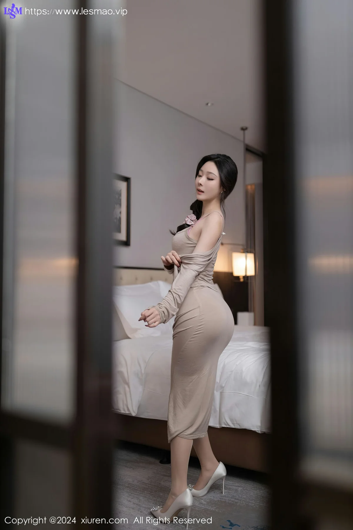 XiuRen 秀人 No.8417 小逗逗 轻透连衣裙性感写真22 - 15