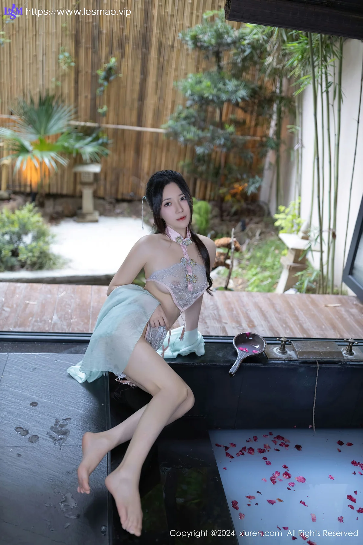 XiuRen 秀人 No.8428 鱼子酱Fish 花瓣浴场景拍摄性感写真111 - 23