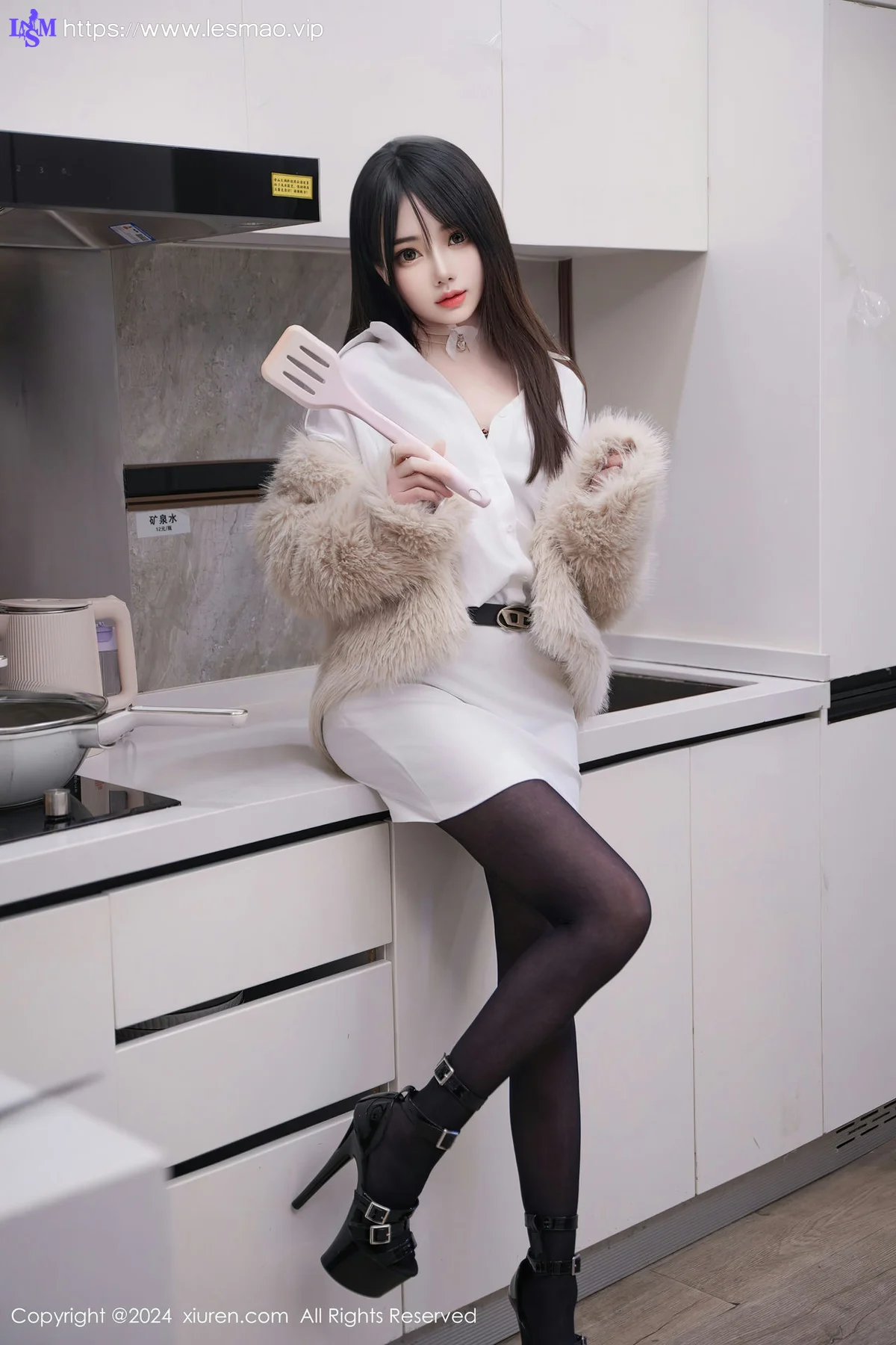 XiuRen 秀人 No.8429 林月月 黑色蕾丝性感写真22 - 38
