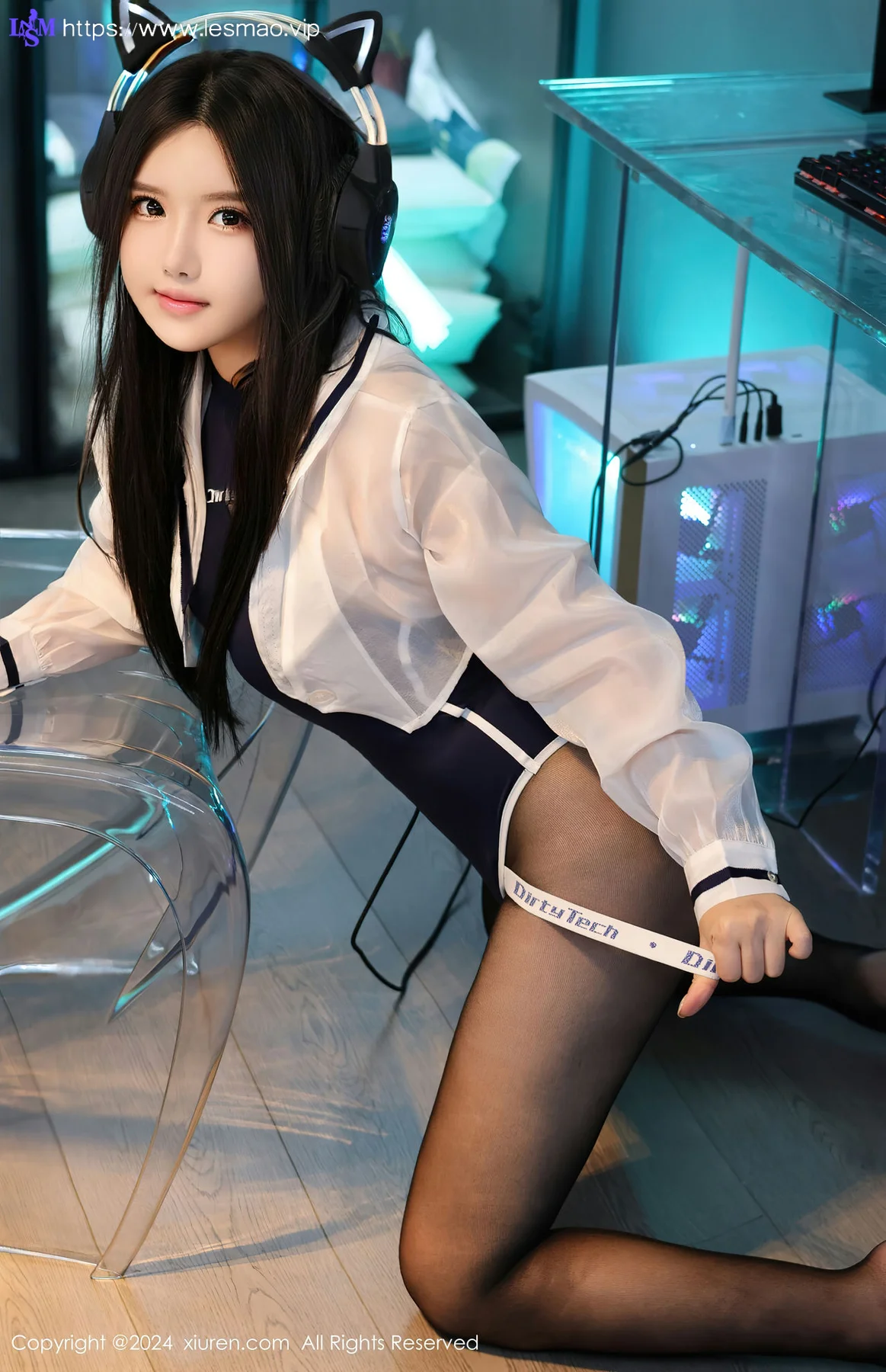 XiuRen 秀人 No.8432 小薯条nienie 网瘾少女主题拍摄性感写真11 - 30