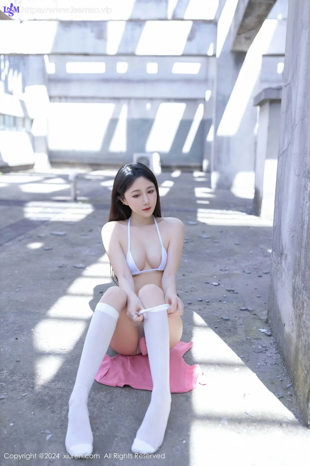 XiuRen 秀人 No.8457 鱼子酱Fish 天台少女性感写真1 - 65