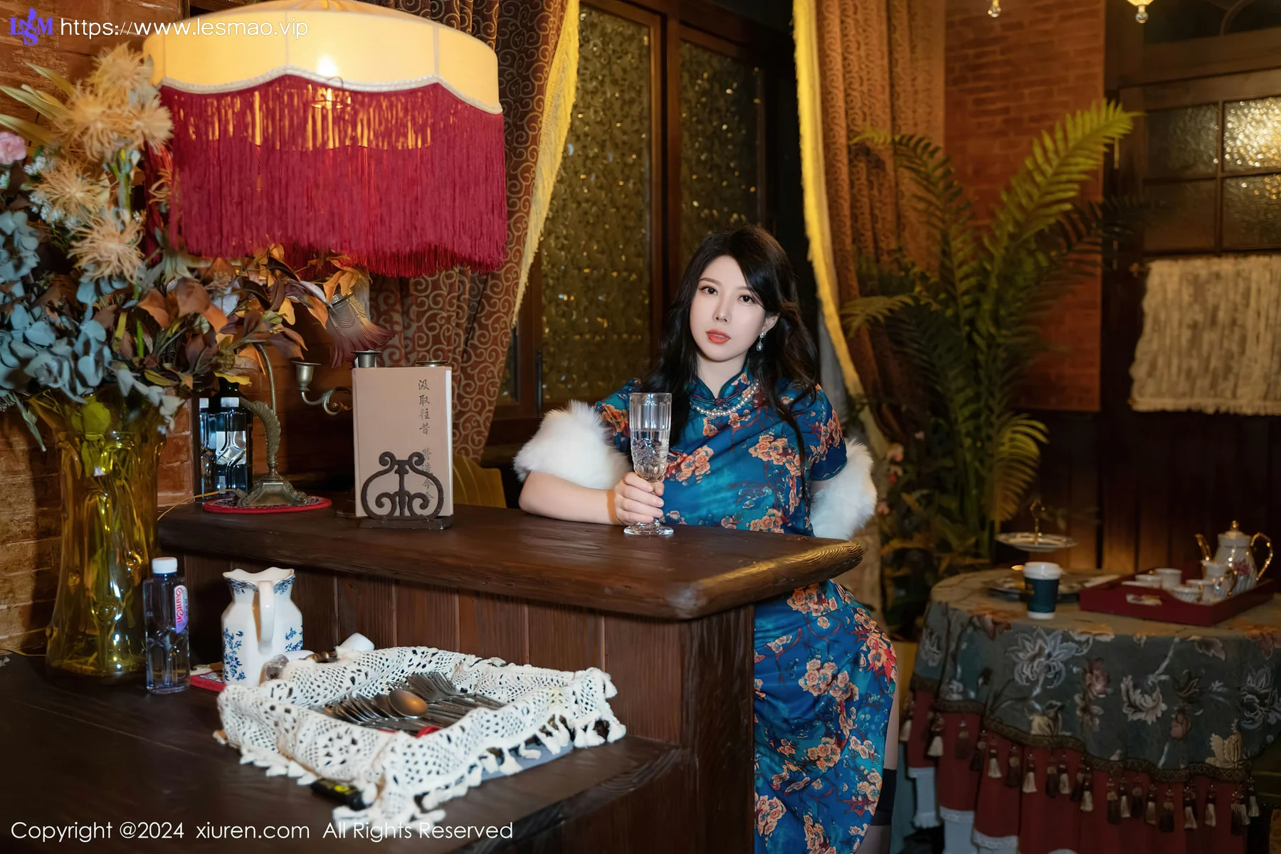 XiuRen 秀人 No.8476 白茹雪 白色轻透上衣深色旗袍 - 12