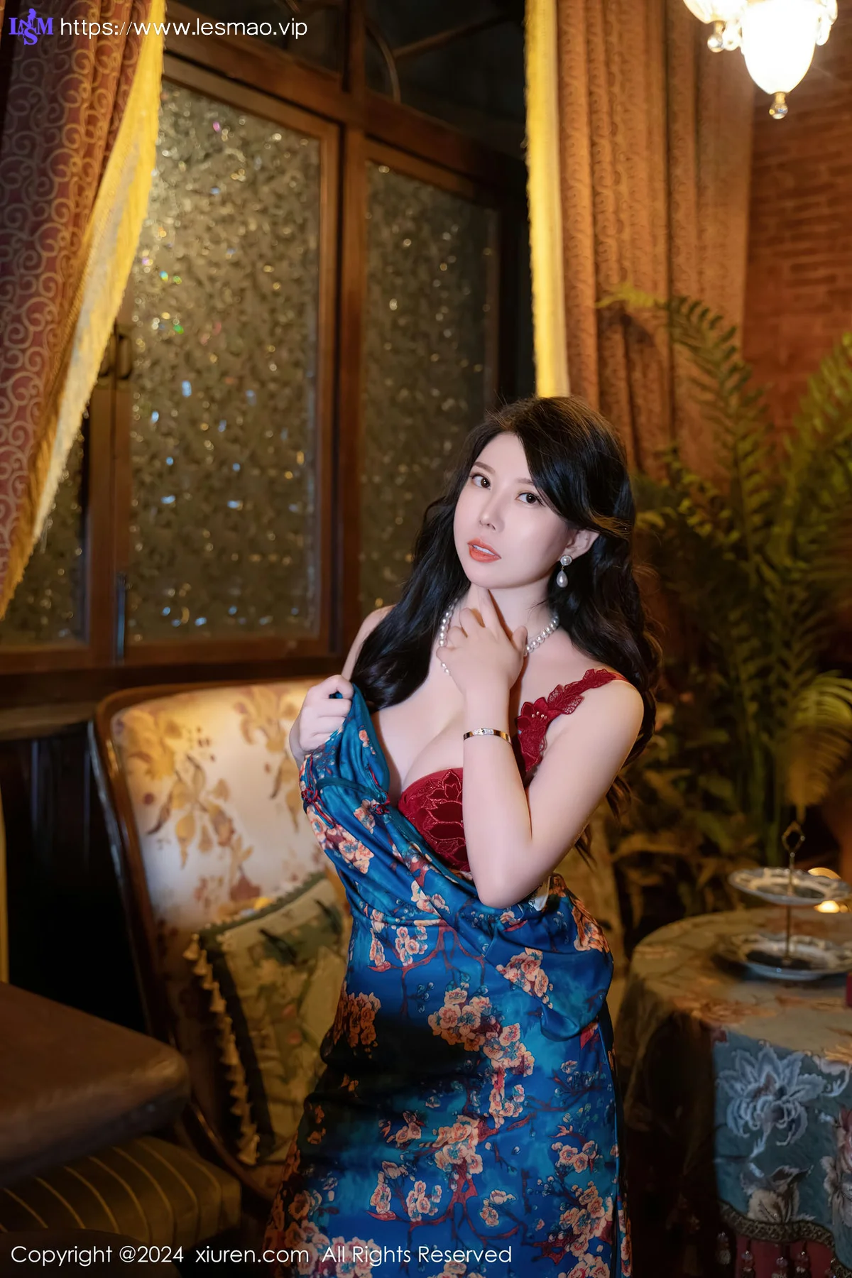 XiuRen 秀人 No.8476 白茹雪 白色轻透上衣深色旗袍 - 31