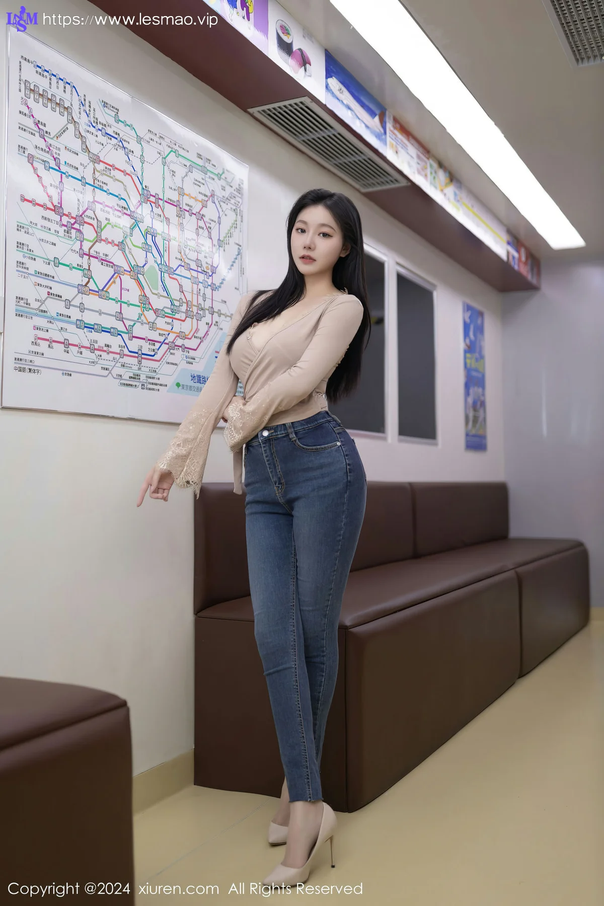 XiuRen 秀人 No.8498 安然anran 地铁写真性感写真1 - 7