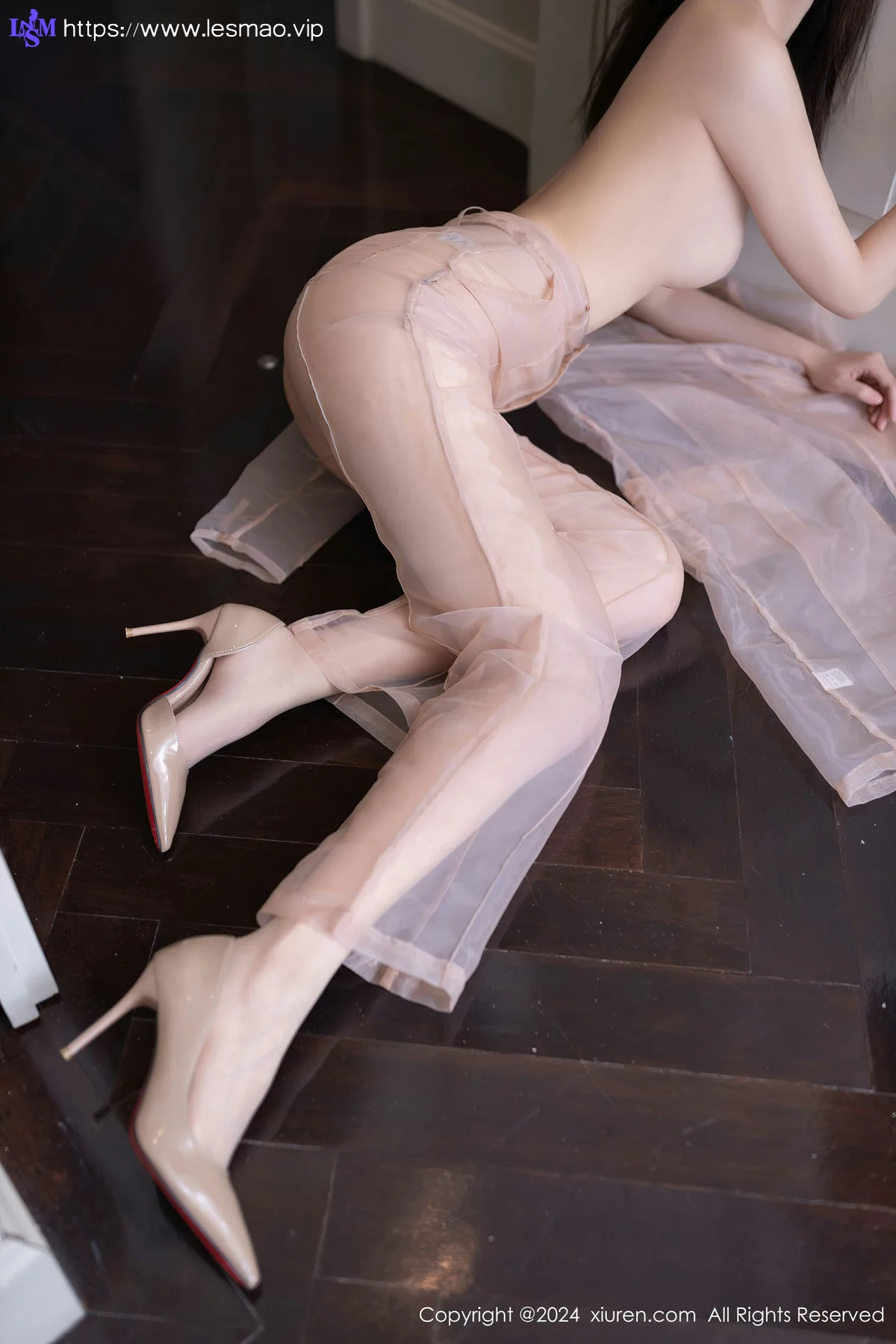 XiuRen 秀人 No.8509 陆萱萱 浅粉色透视西装性感写真11 - 36
