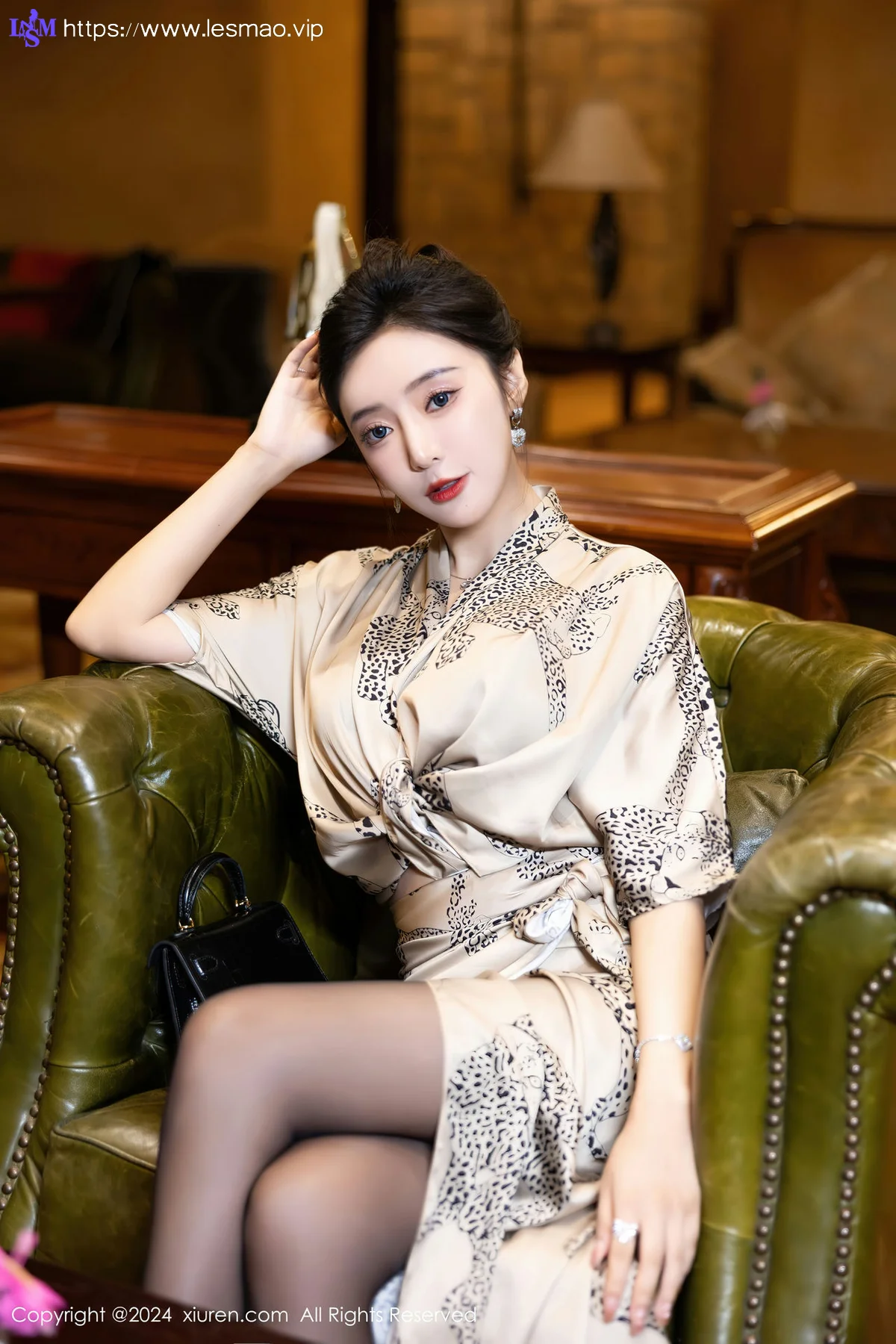 XiuRen 秀人 No.8510 王馨瑶yanni 御姐姿态哈尔滨旅拍22 - 11