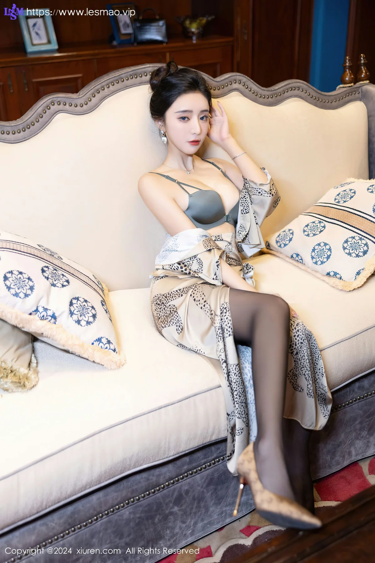 XiuRen 秀人 No.8510 王馨瑶yanni 御姐姿态哈尔滨旅拍22 - 32