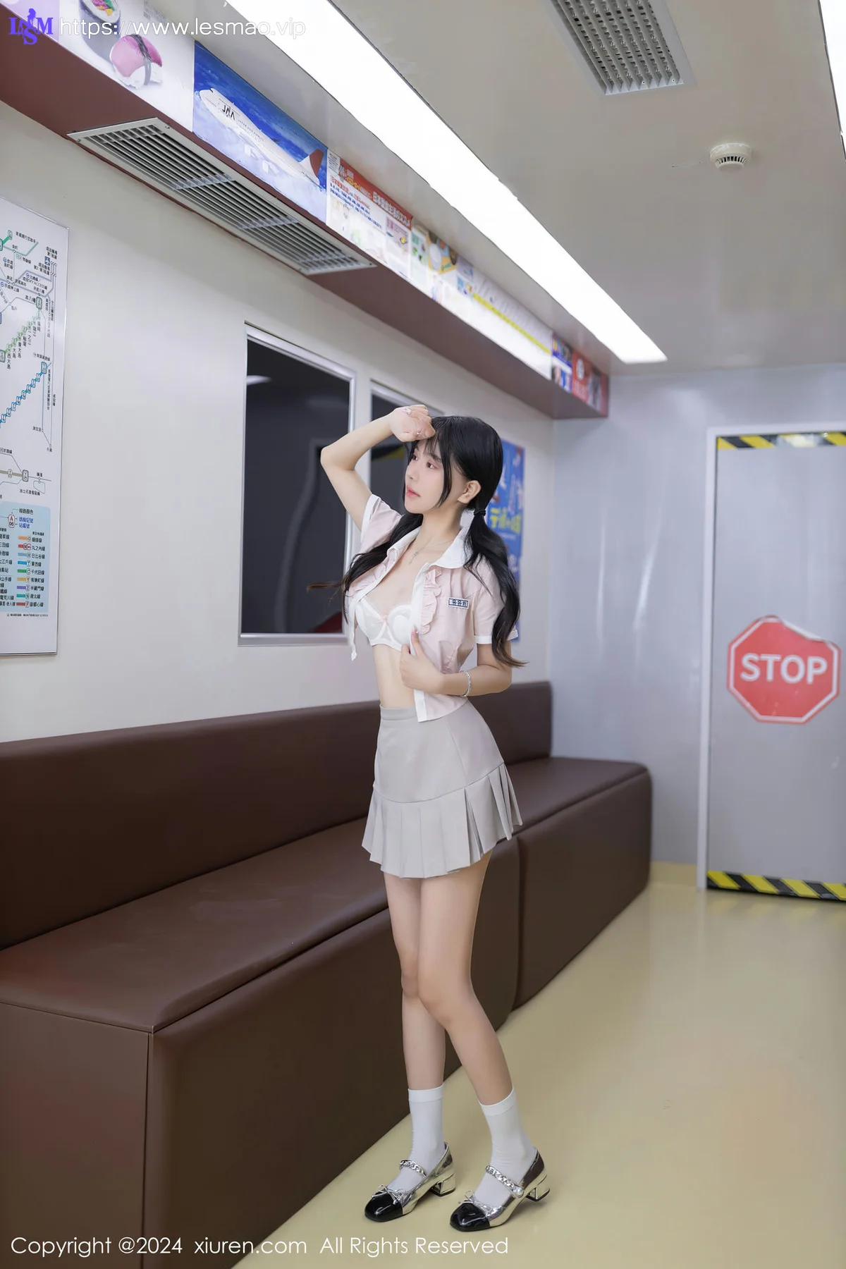 XiuRen 秀人 No.8515 幼幼 浅色学妹制服性感写真11 - 40